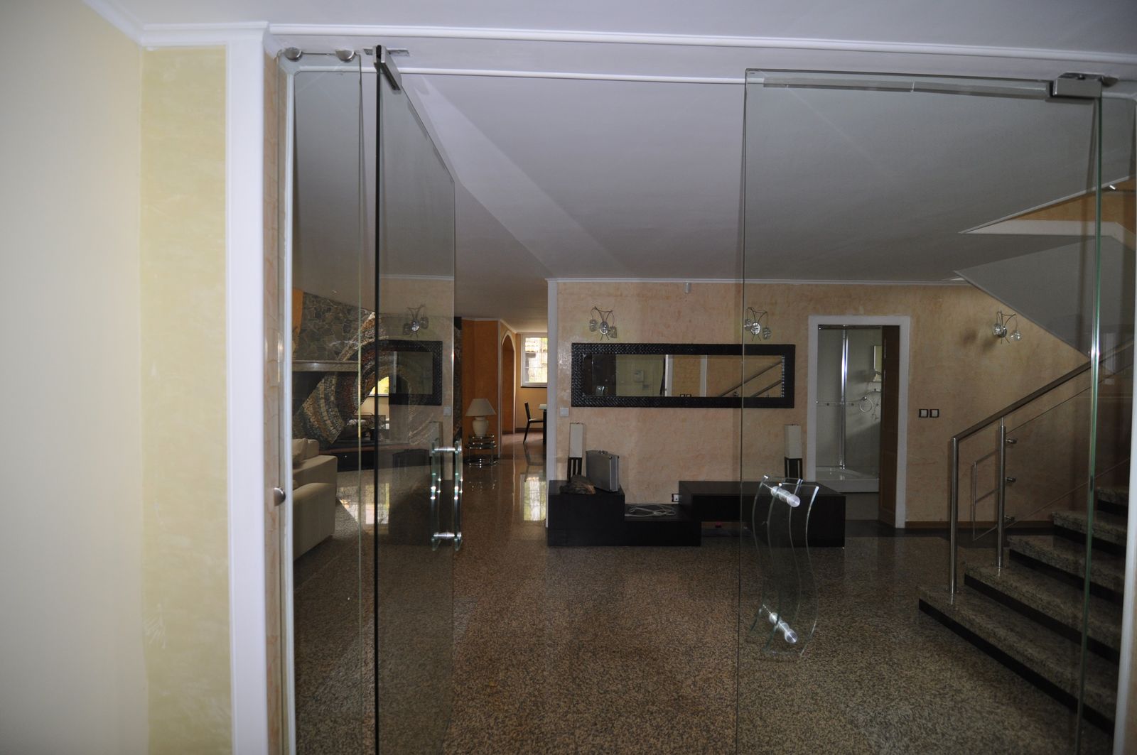 The Mosaic House - Photo 14