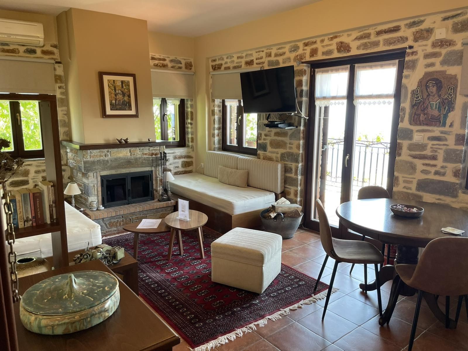 Small Luxury Hotel like an old Traditional house in Pelion with amazing garden and breathteking sea view to the agean. - Photo 12