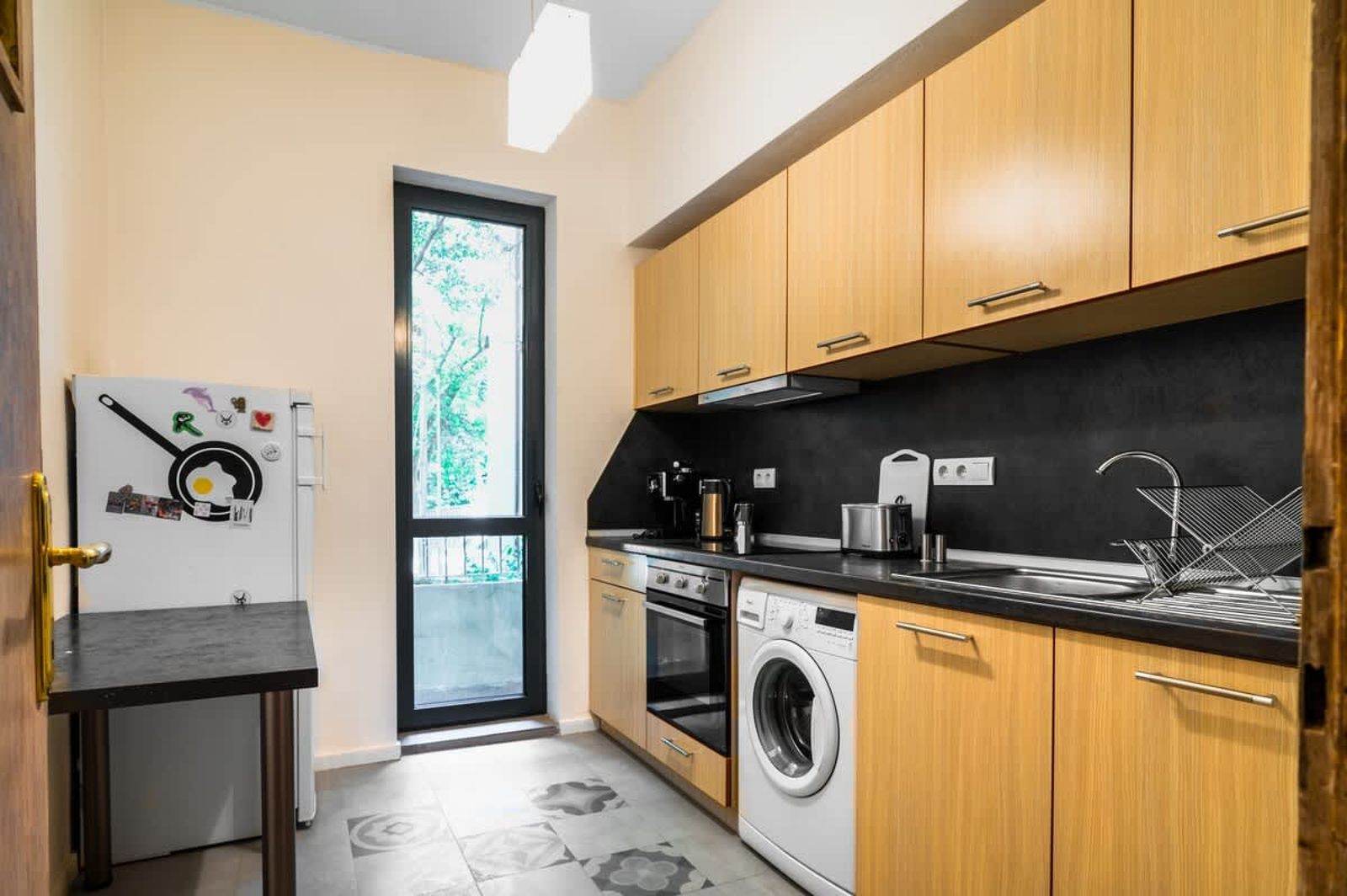 Cozy 1BD Flat in Sofia City Center + Workspace - Photo 3