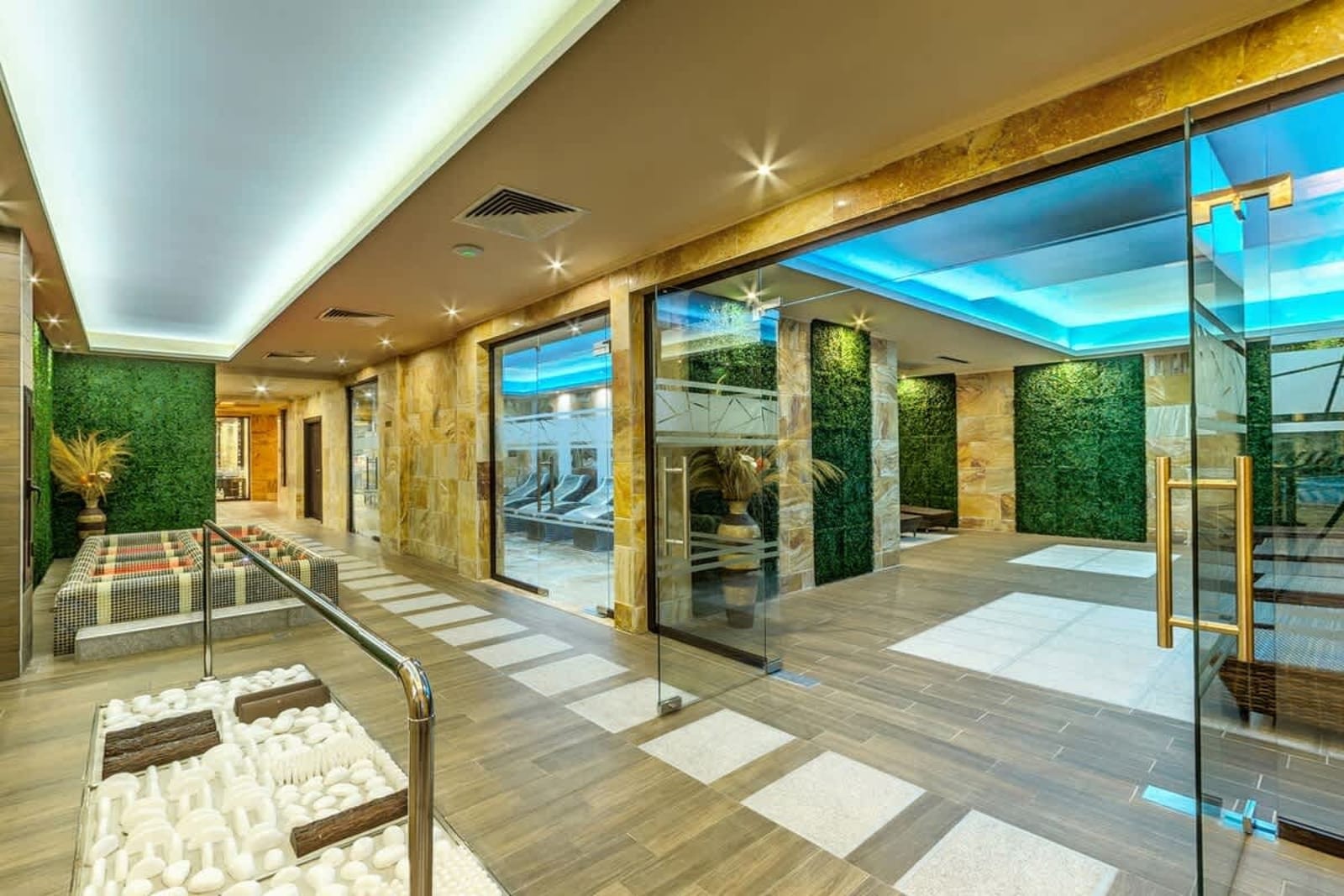 Villa Dea &amp; Villa Ina - Villas &amp; SPA Park in Velingrad - Photo 48