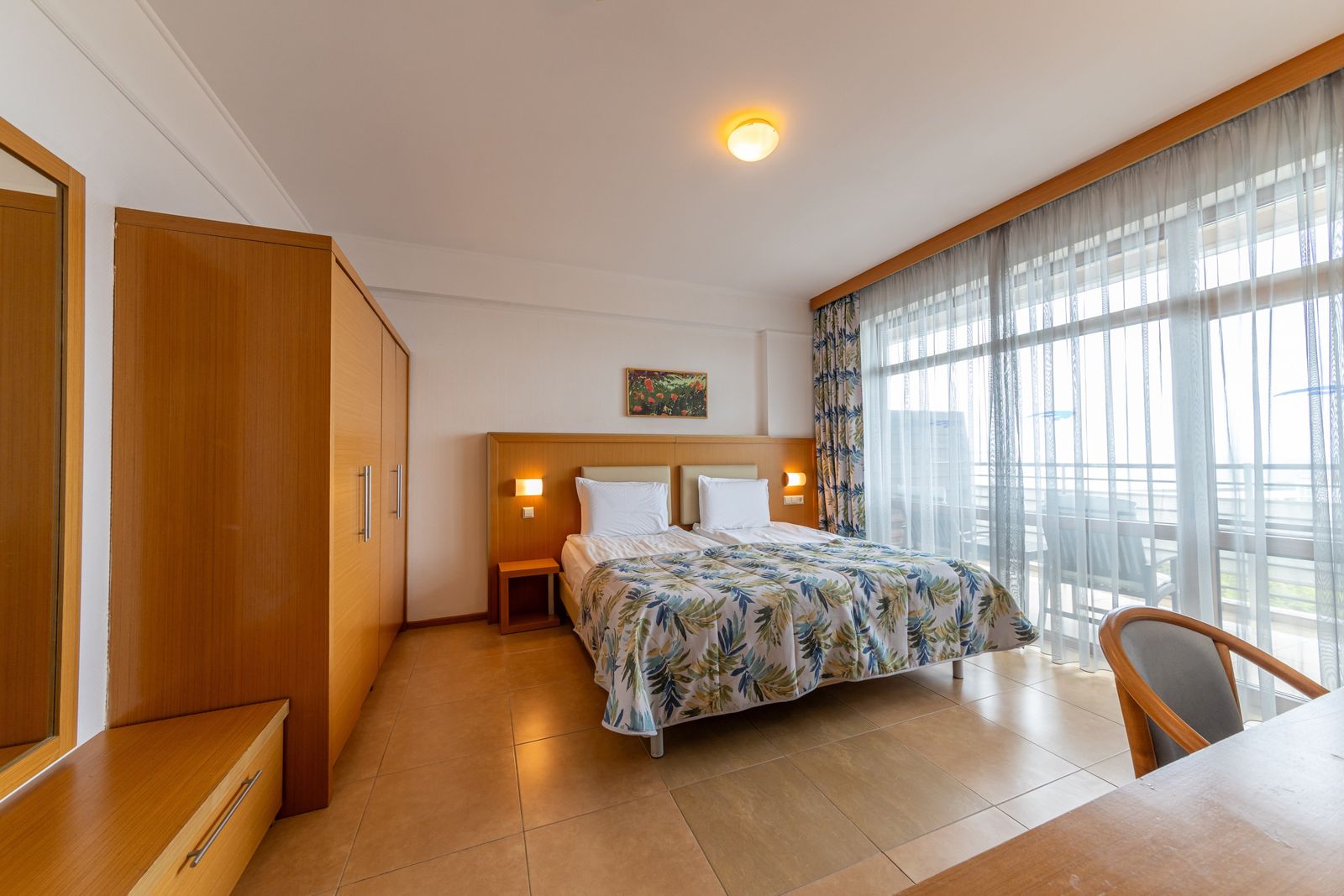 Deluxe Two Story Apartment in the Flamingo Grand Hotel - Photo 8