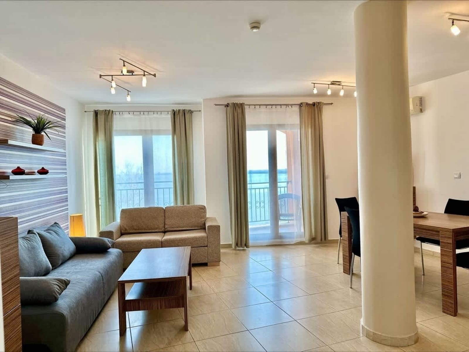 Cozy Aheloy  Marina Cape  Nice 2 bed sea view - Photo 18