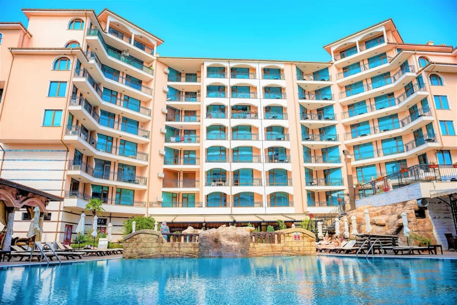 Cozy Karolina  Big Apartament with Pool View - Cover Photo