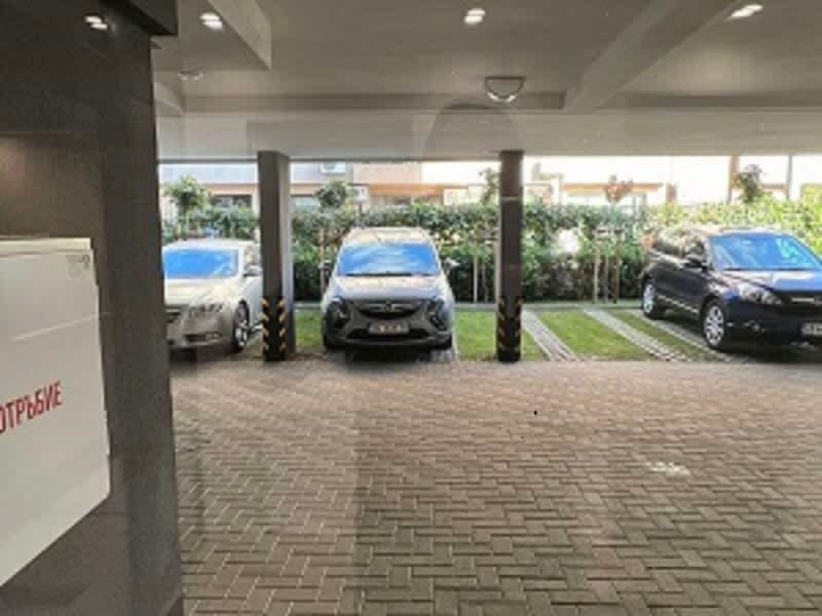 Апартамент Комфорт 2 близо до летището - Photo 21