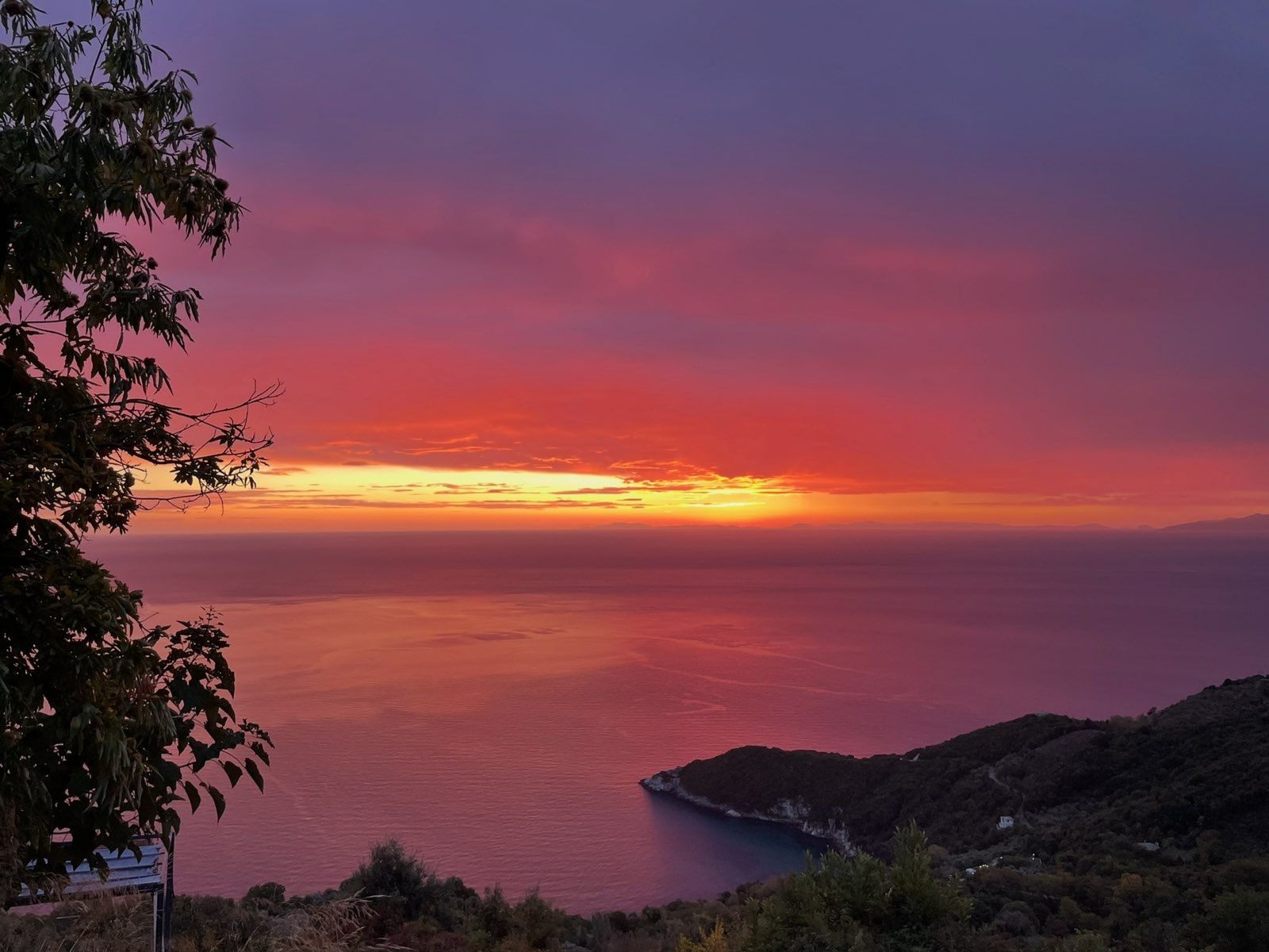 Small Luxury Hotel like an old Traditional house in Pelion with amazing garden and breathteking sea view to the agean. - Photo 15