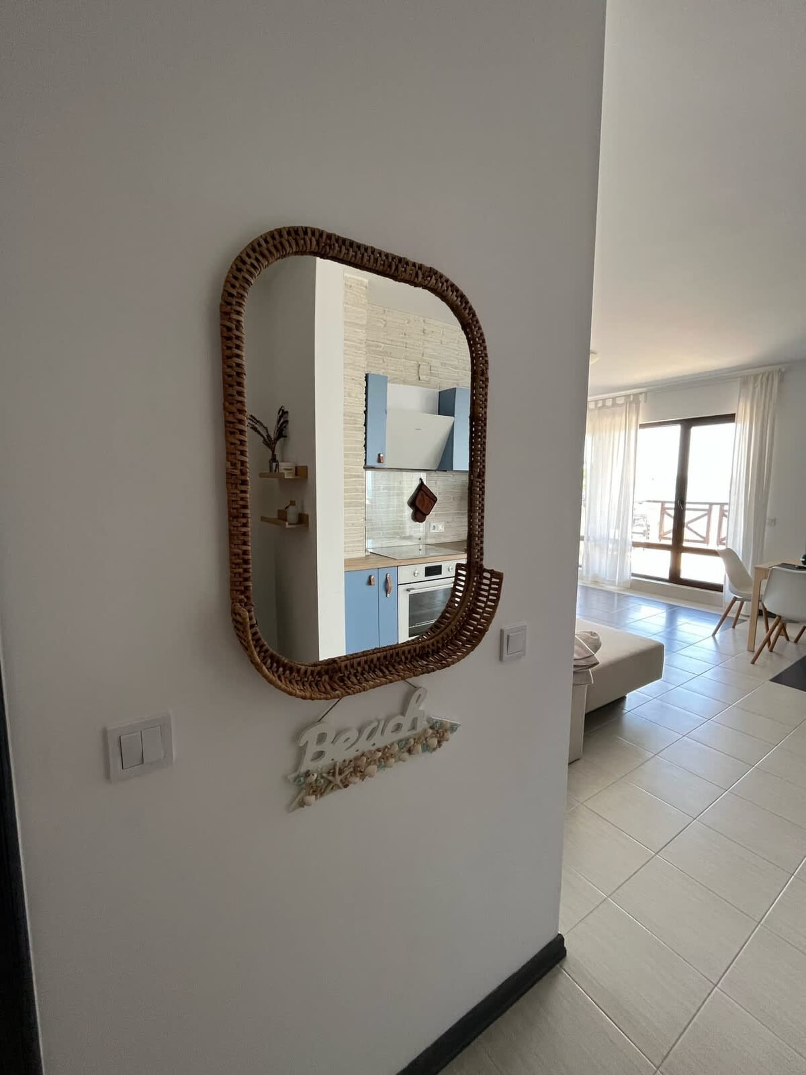 Spacious 3BD flat with Parking and Sea View - Photo 7