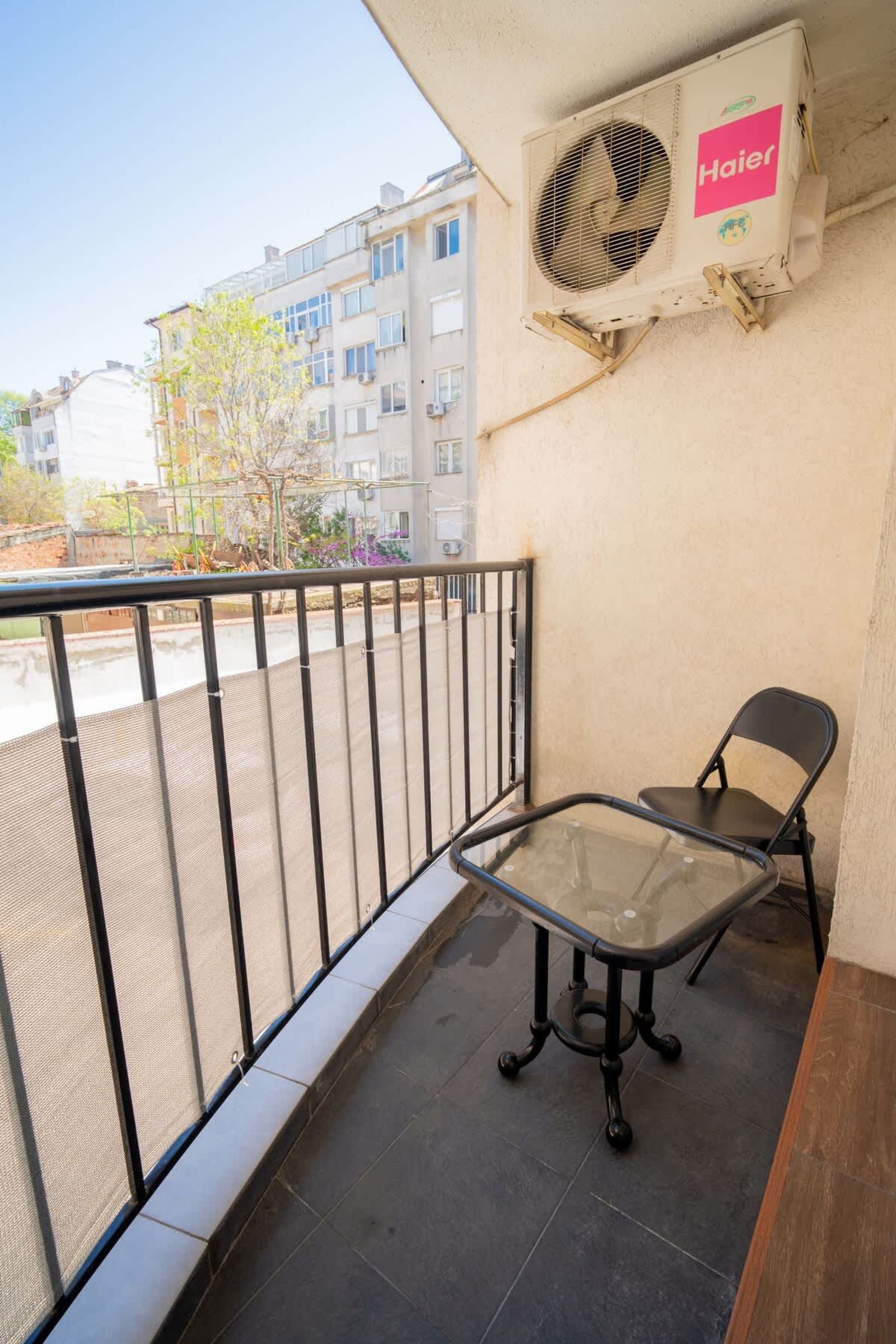 Spacious 2BD Apart. Walk to City Centre - Photo 7