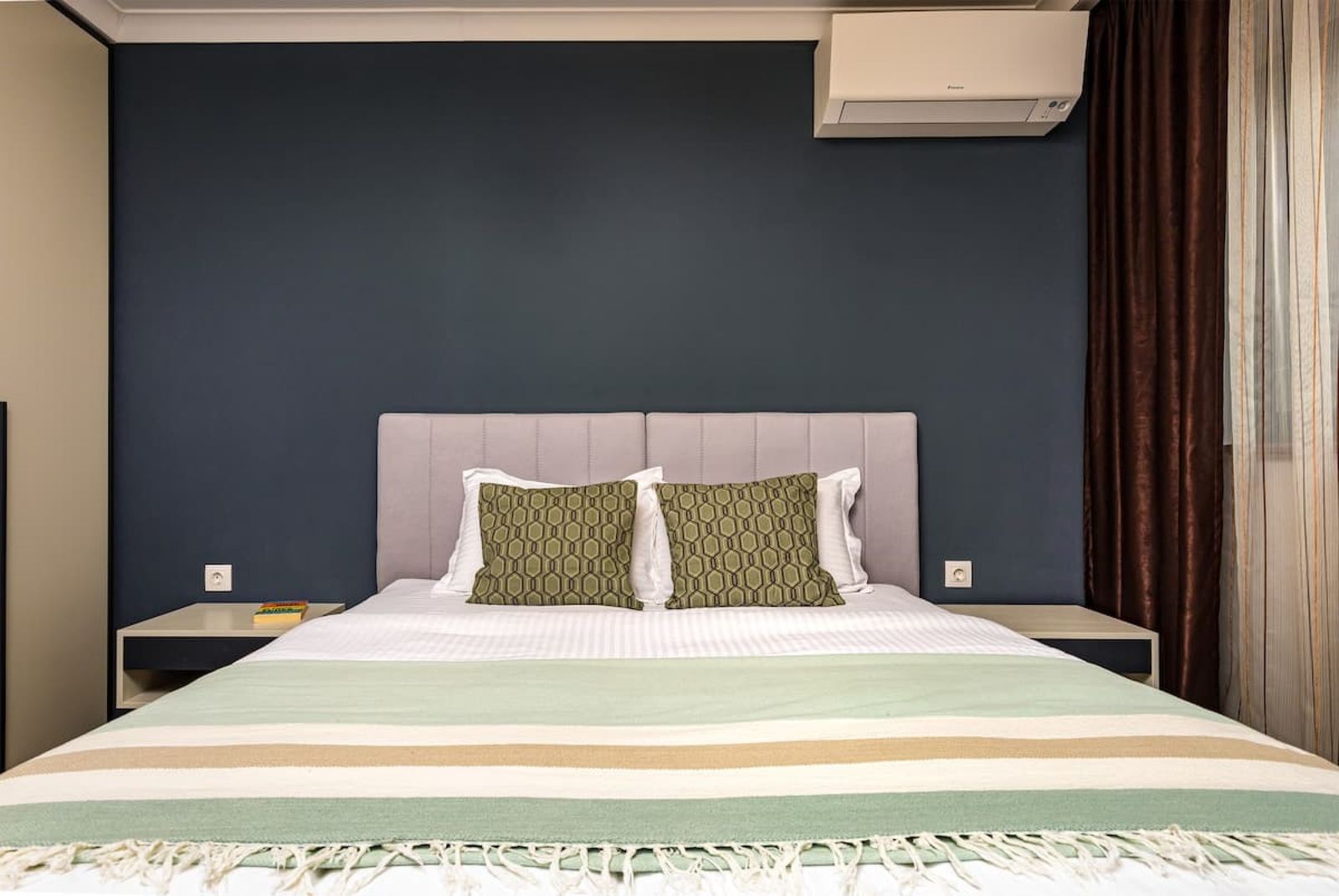 New Luxury &amp; Bright 2 Bedroom Apartment - Photo 3