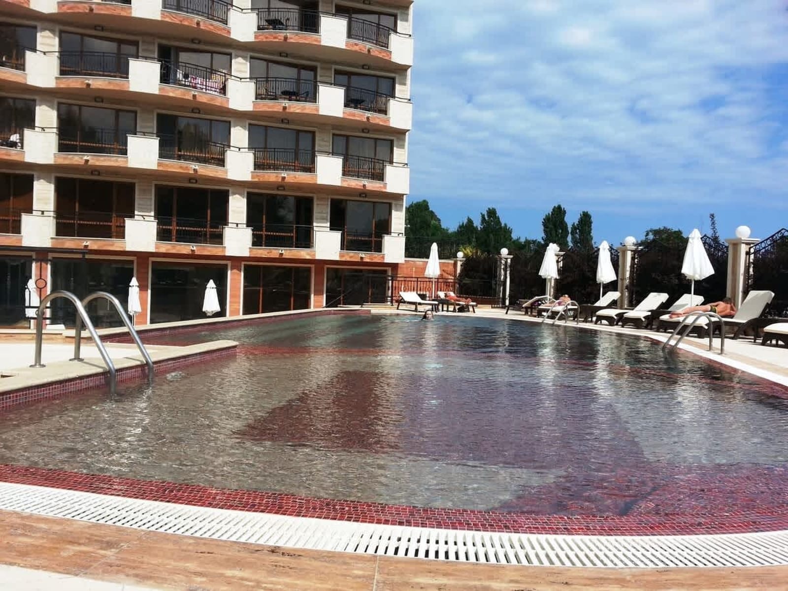 River Park Cozy Studio with pool view - Photo 30