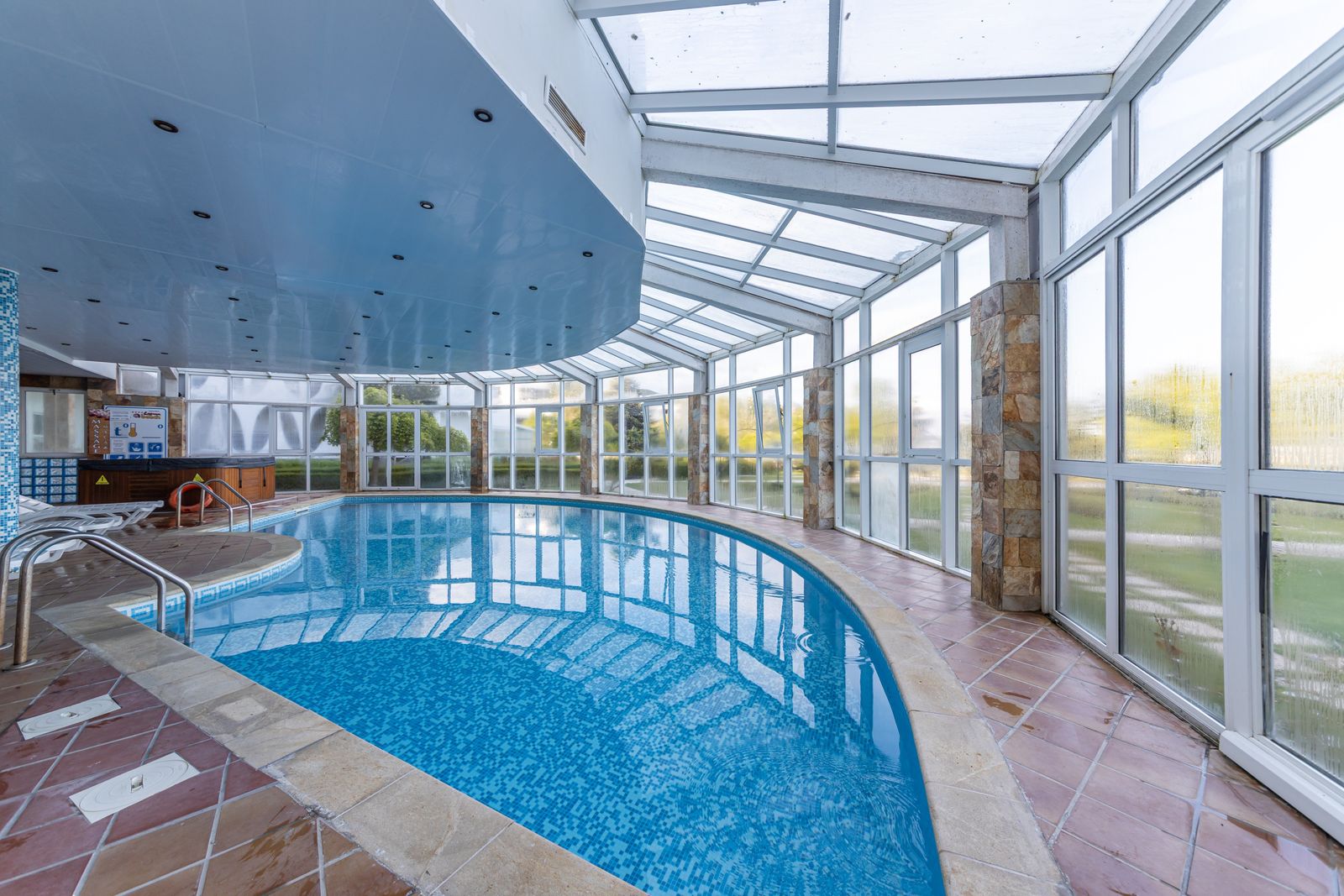 Laguna Beach Hotel in Albena - Photo 4