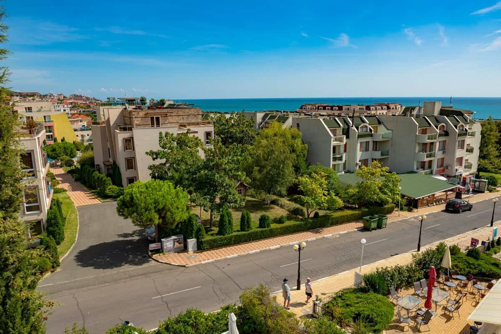 Belle View Studio with Pool View - Photo 8