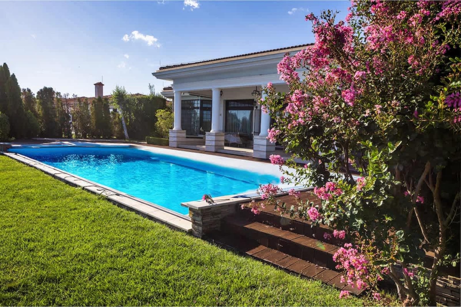 Luxury Villa with Pool- 4 Bedrooms in BlackSeaRama - Cover Photo