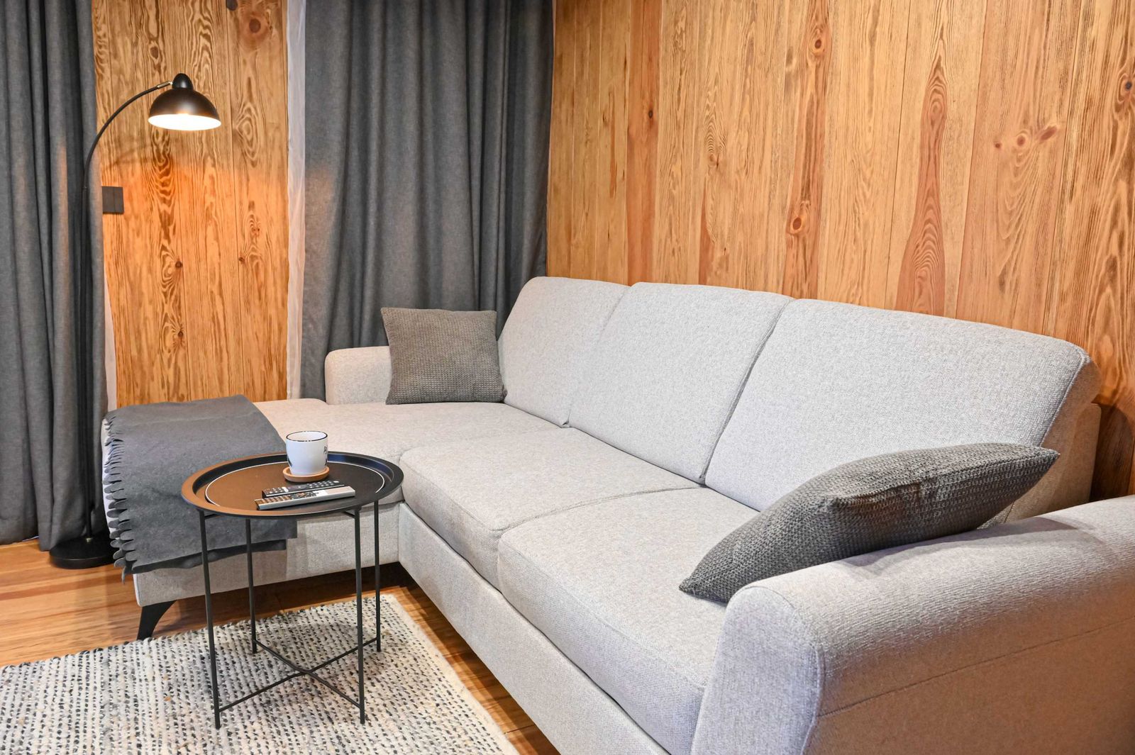 Cozy 1-Bedroom Apartment in St. Ivan Ski Resort - Photo 9