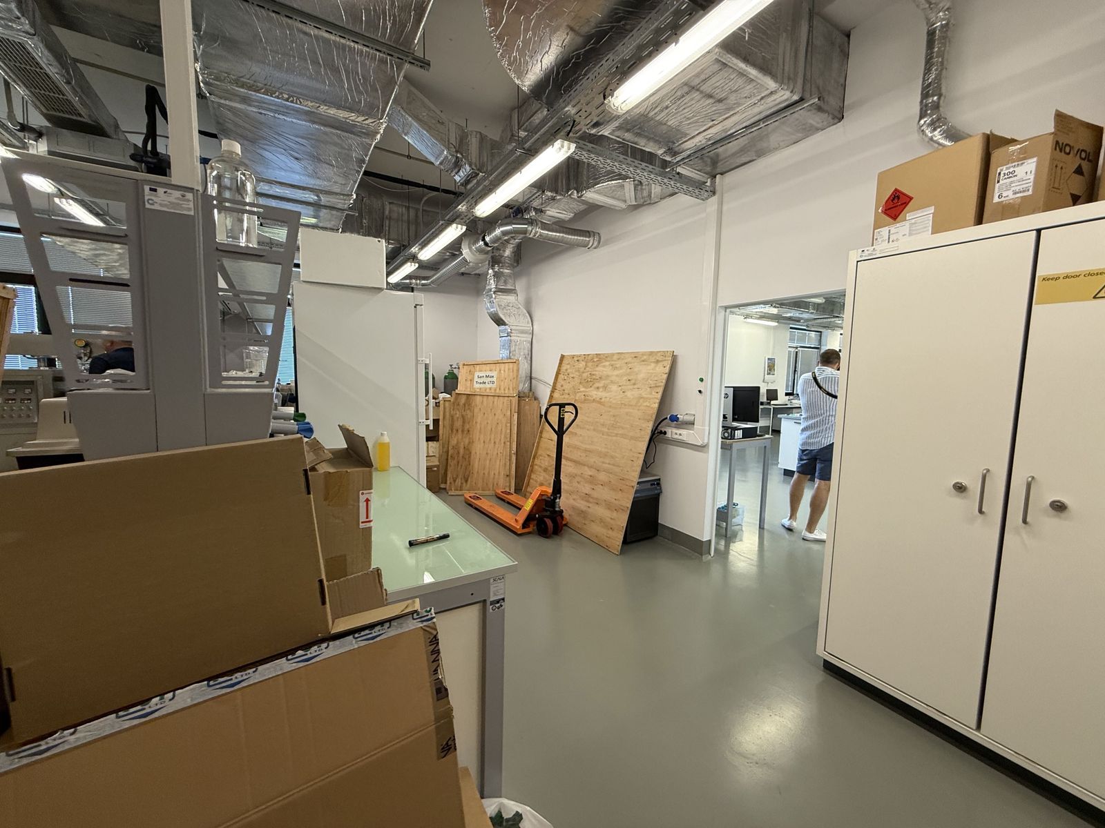 Modern Laboratory with a foyer in Sofia Bulgaria - Photo 43