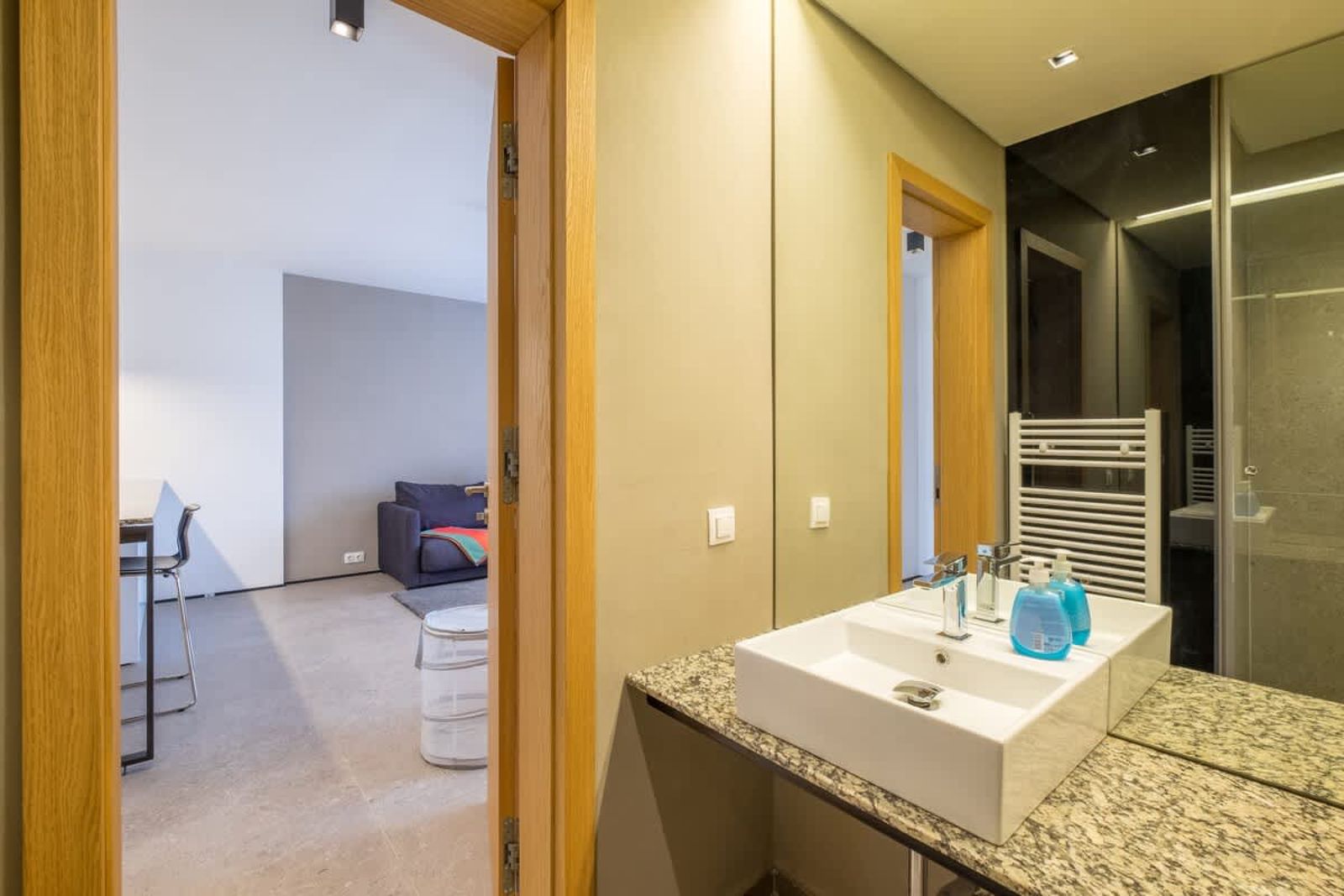 Minimal interior design / Metro Station / Luxury B - Photo 24