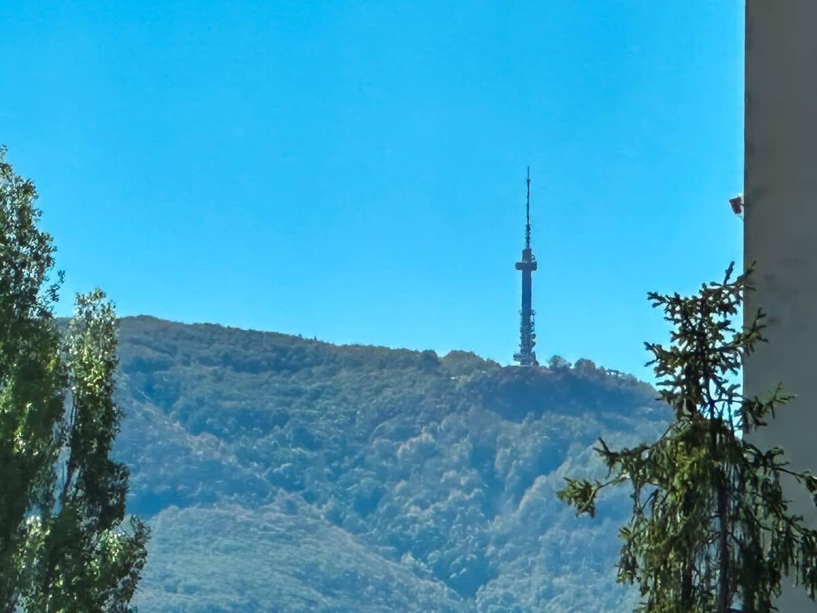 Contemporary City Stay - Photo 16