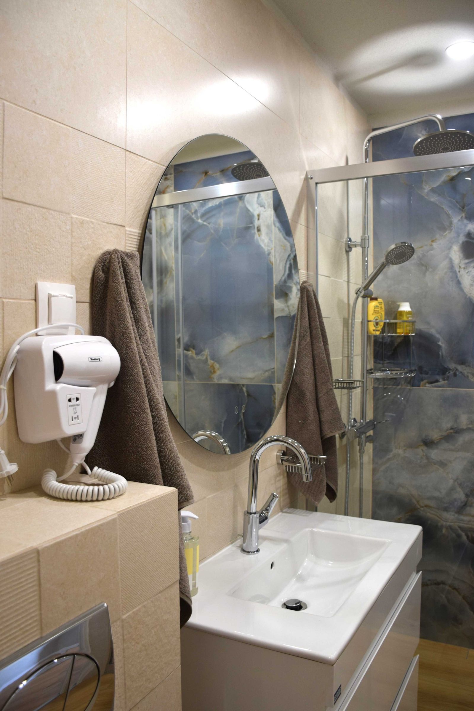 Bright &amp; Cozy 1-Bedroom with Stunning Vitosha View - Photo 17