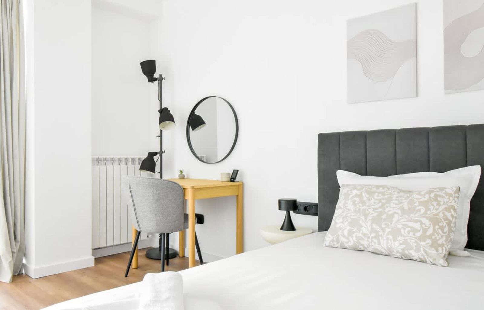 Modern &amp; Quiet 1BR Near Center + Private Parking - Photo 13