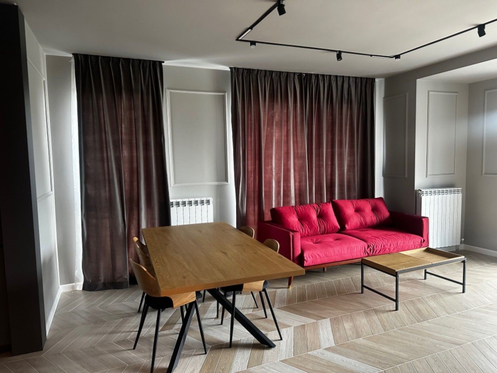 Filming Location Available – Two Modern Apartments with Stunning Mountain Views - Photo 10