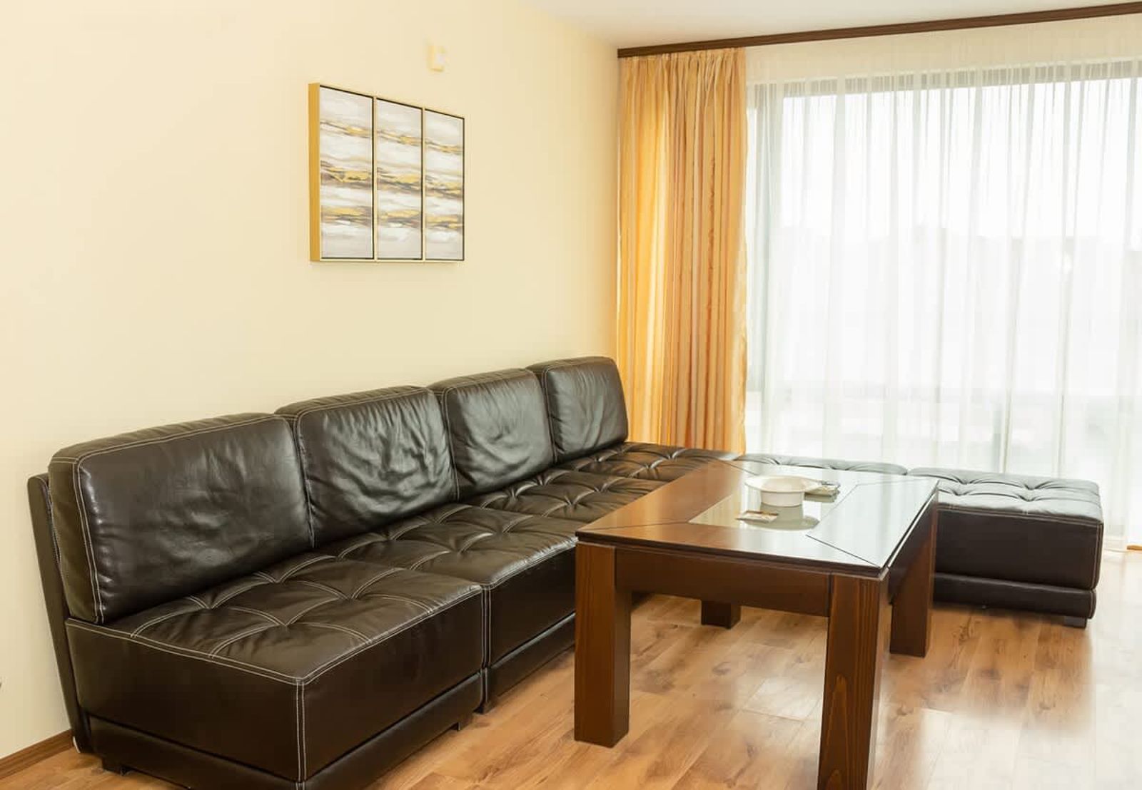 Cozy 1BD Apartment with a Spacious Terrace - Photo 9