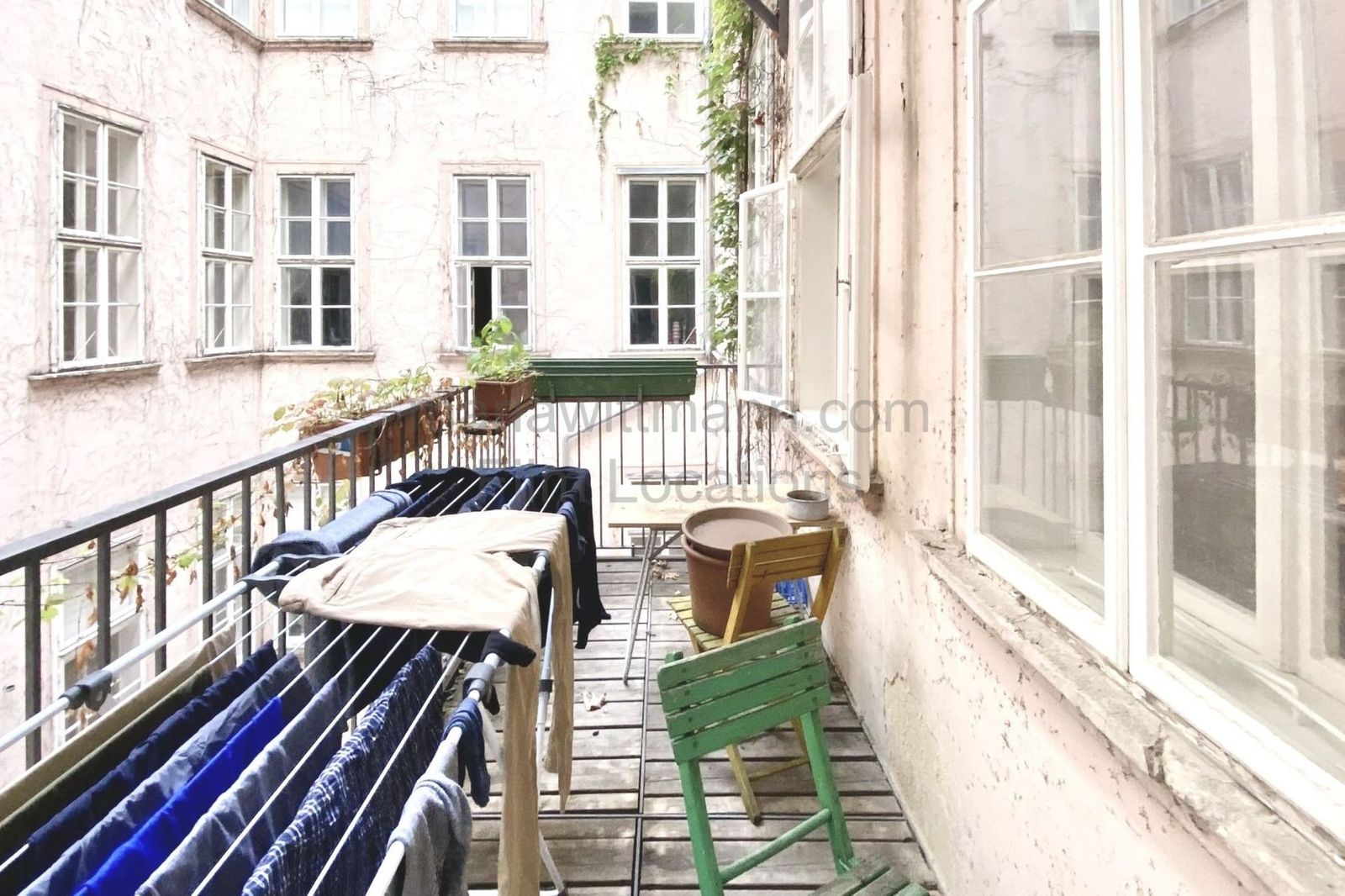 Historic Apartment with Tall Windows and High Ceilings - Photo 29