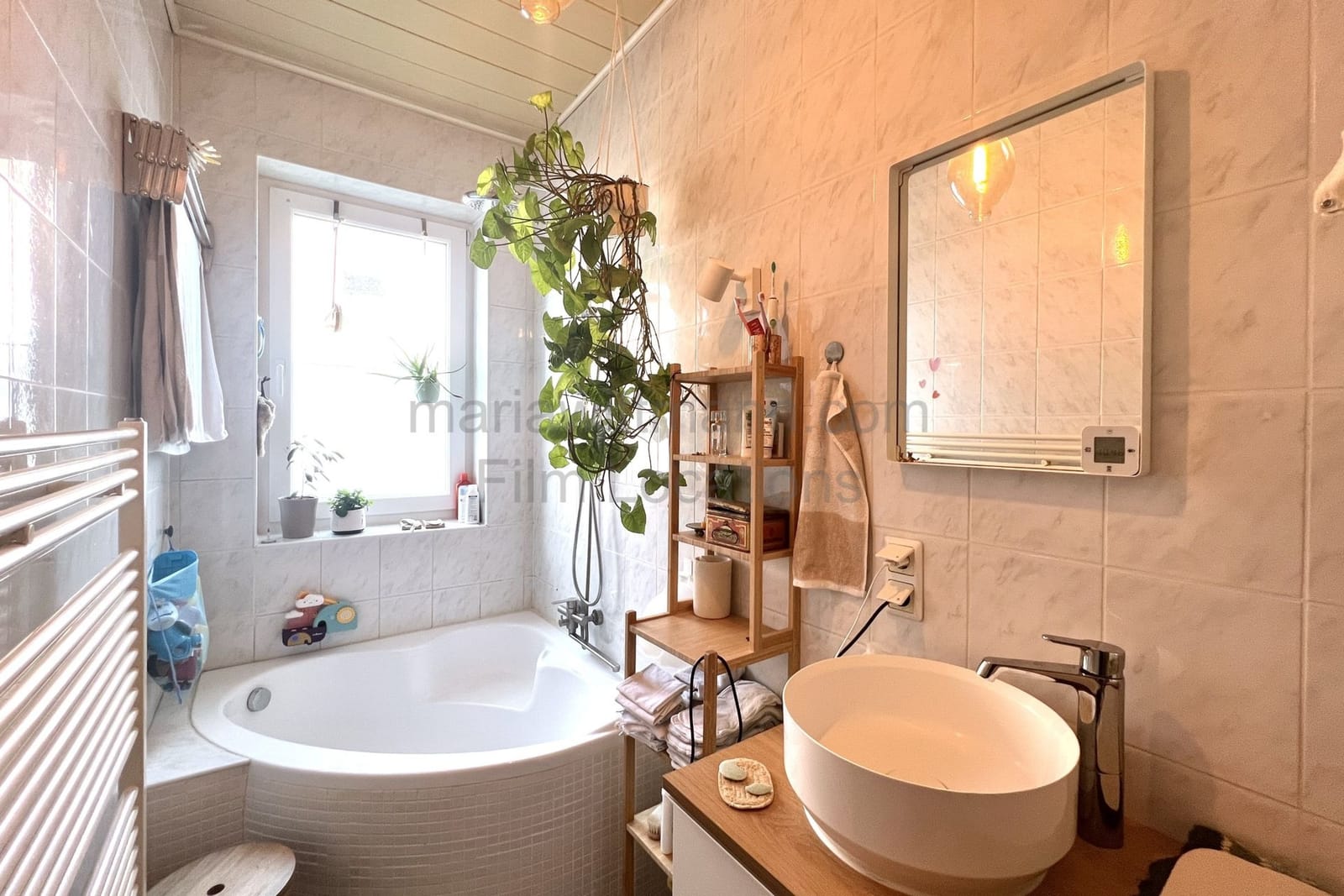 Location 244 - Photo 20