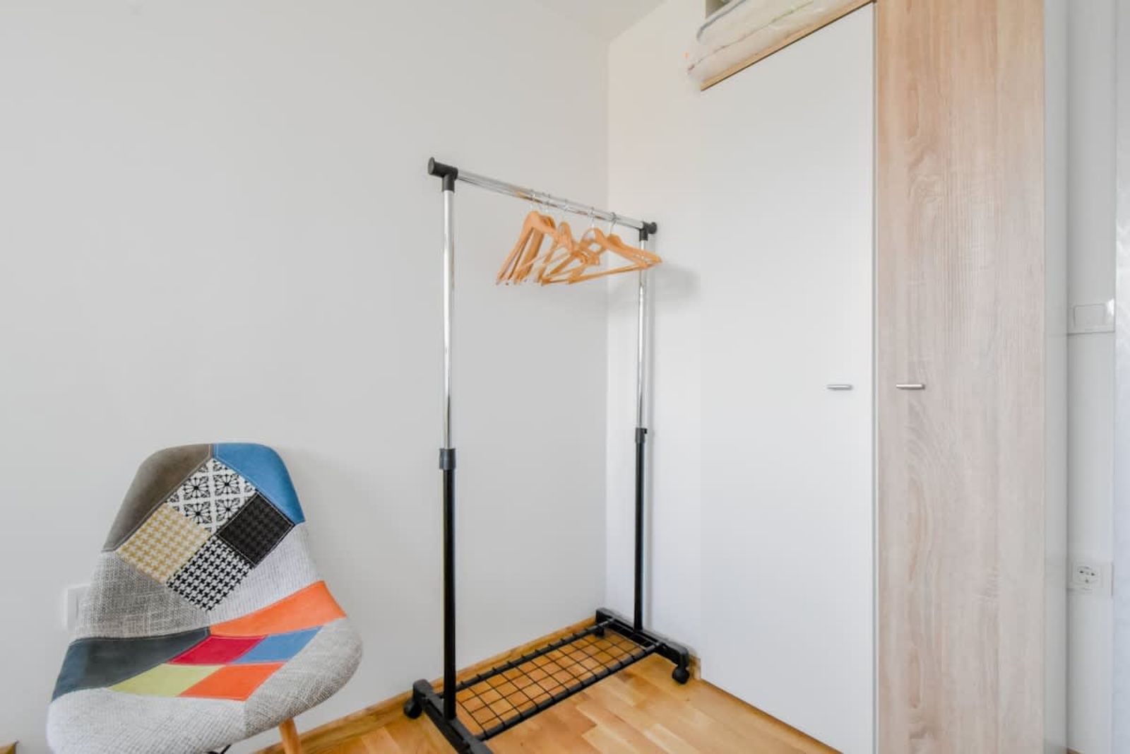 Split-Level City Stay with Balcony - Photo 12