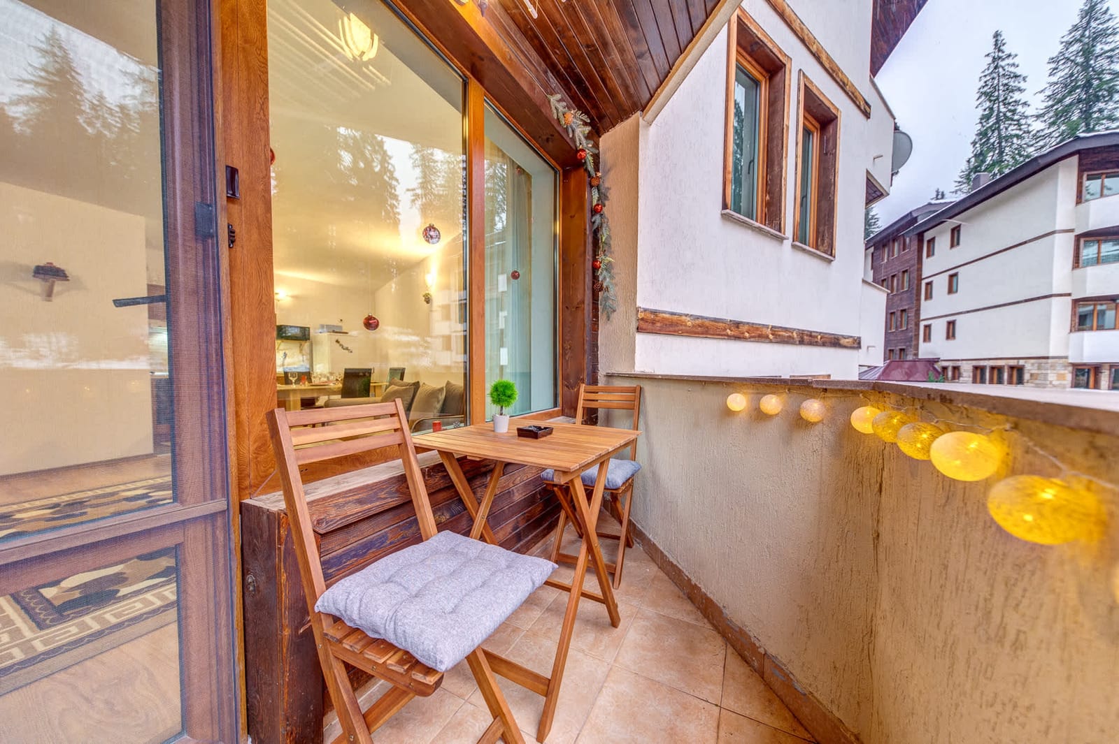 Cozy Evrika 2 Mountain Home - Photo 5