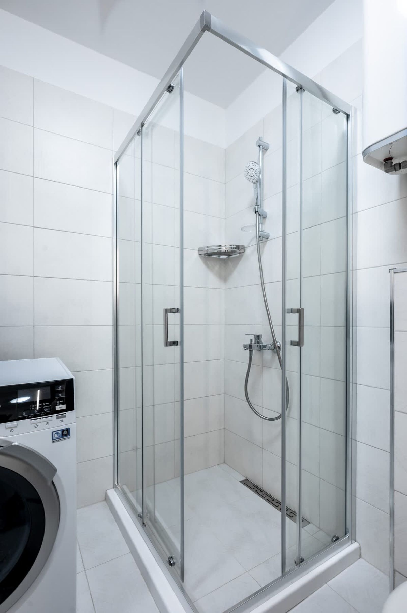 Urban Elegance at Its Finest Stylish 1-BD Flat - Photo 16