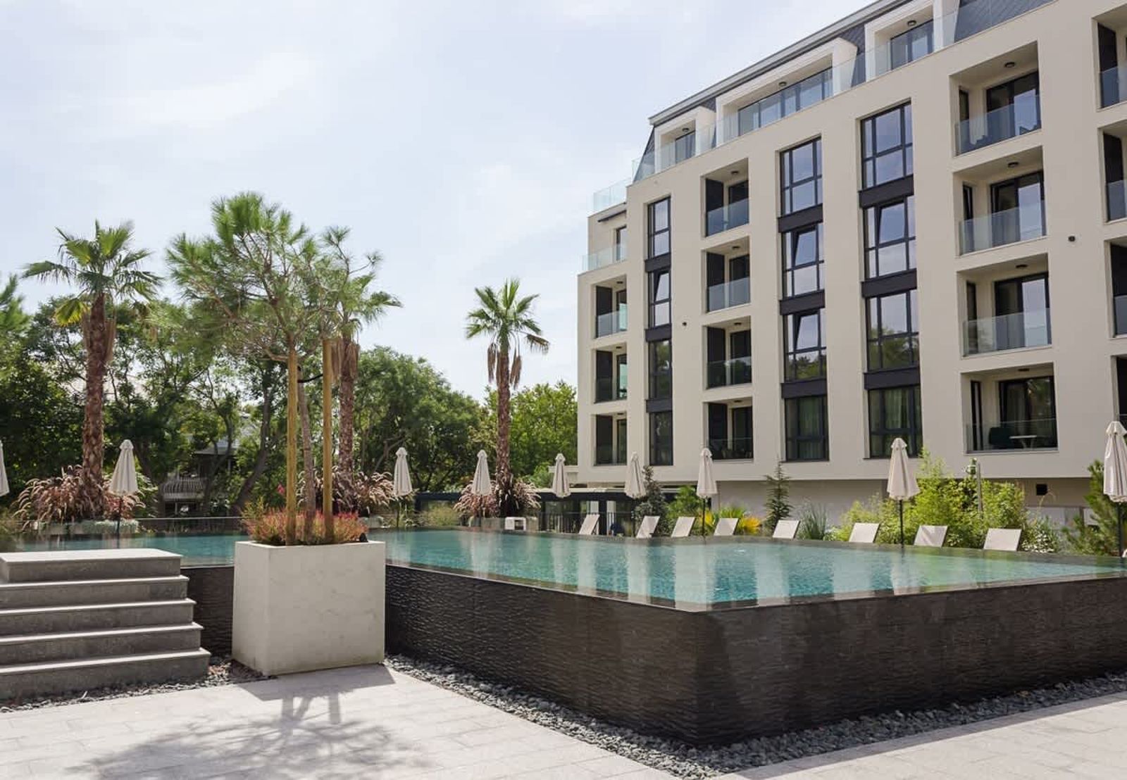 Flat In Azur Premium in St Constantine and Helena - Photo 21