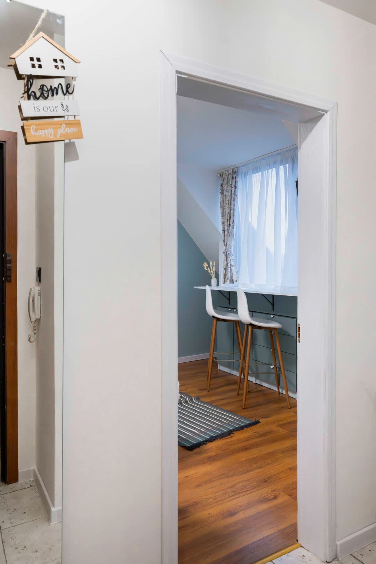 Cute 1BD in Central Sofia - Steps from South Park - Photo 12