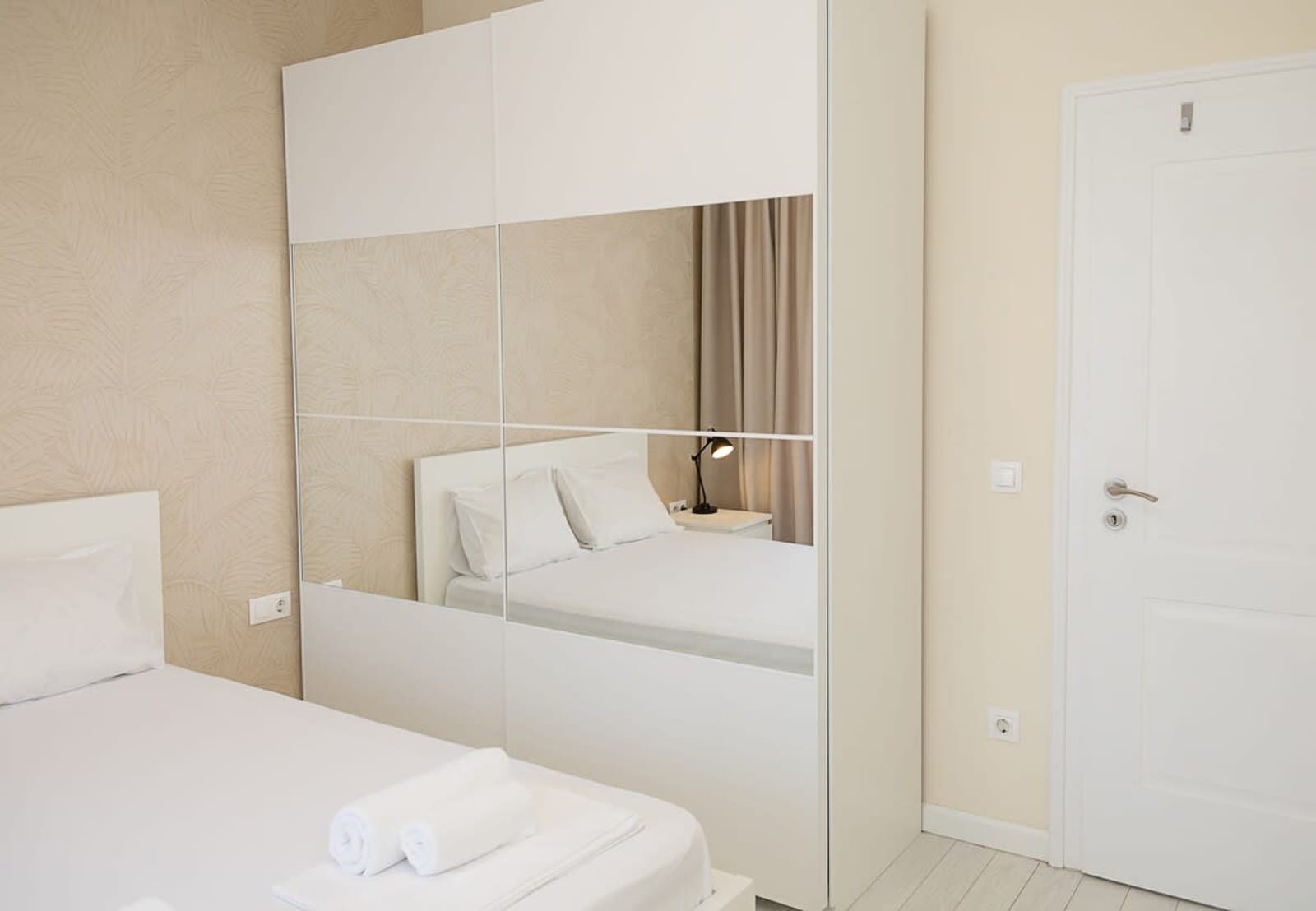 Elegant 1BR Apartment in the TOP Center of Varna - Photo 17