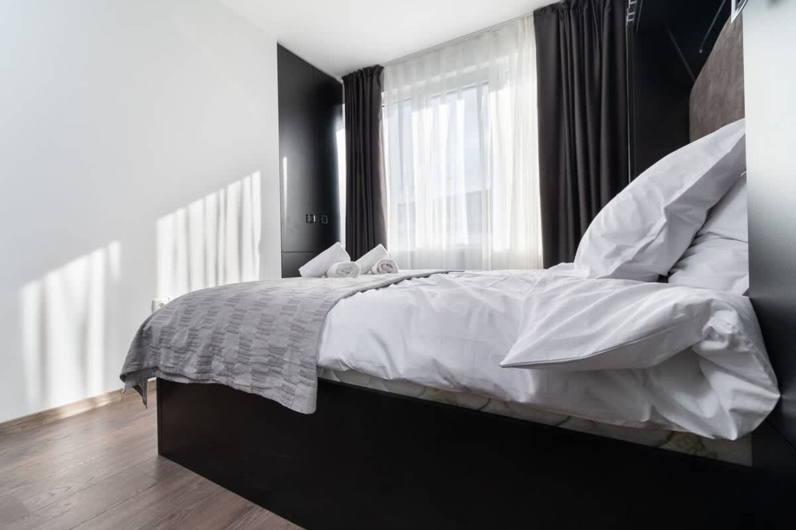 Central Plovdiv: Modern 1BR with Netflix &amp; Balcony - Photo 30