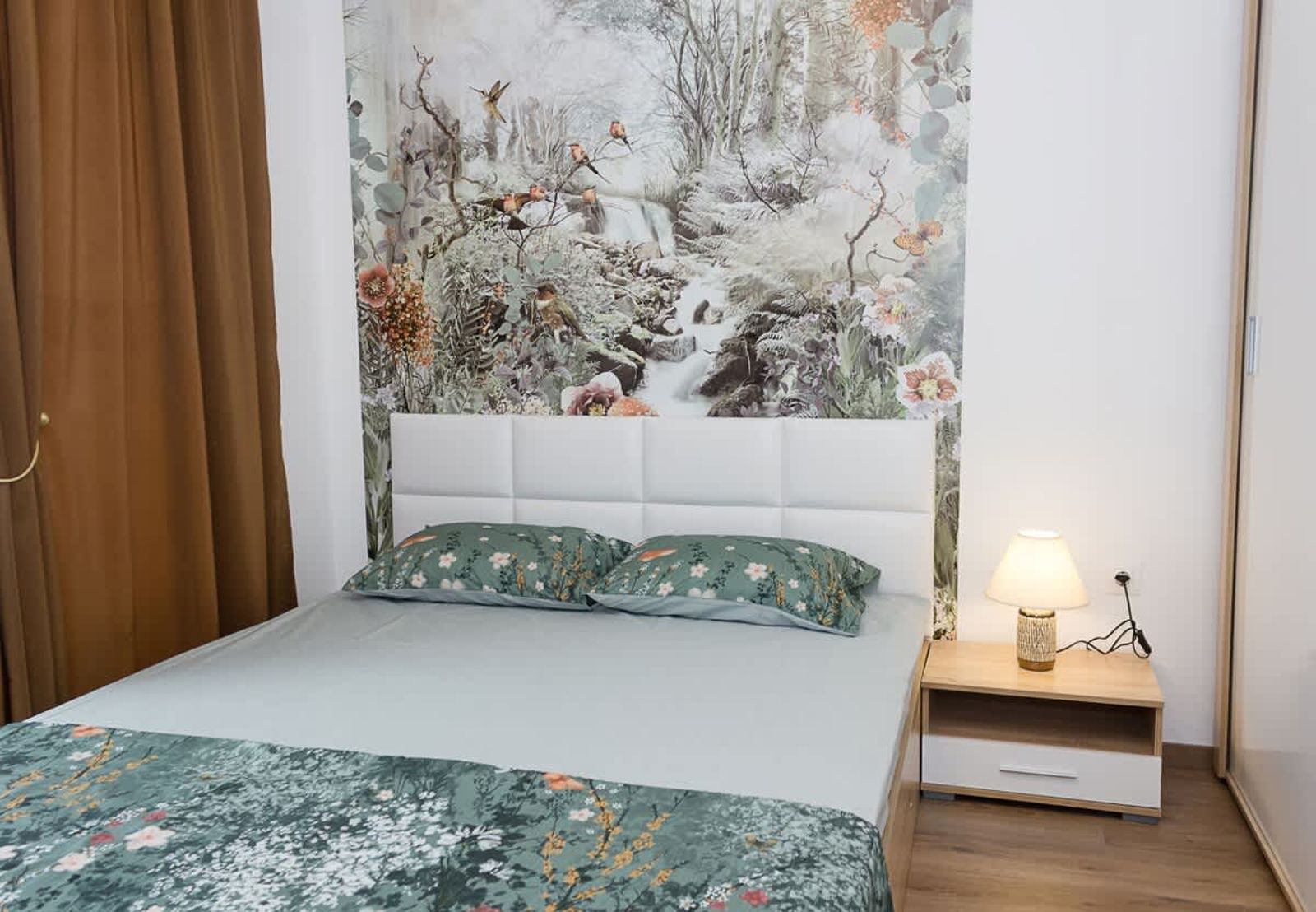 Azur Premium 1BD Flat  Pool &amp; Parking - Cover Photo