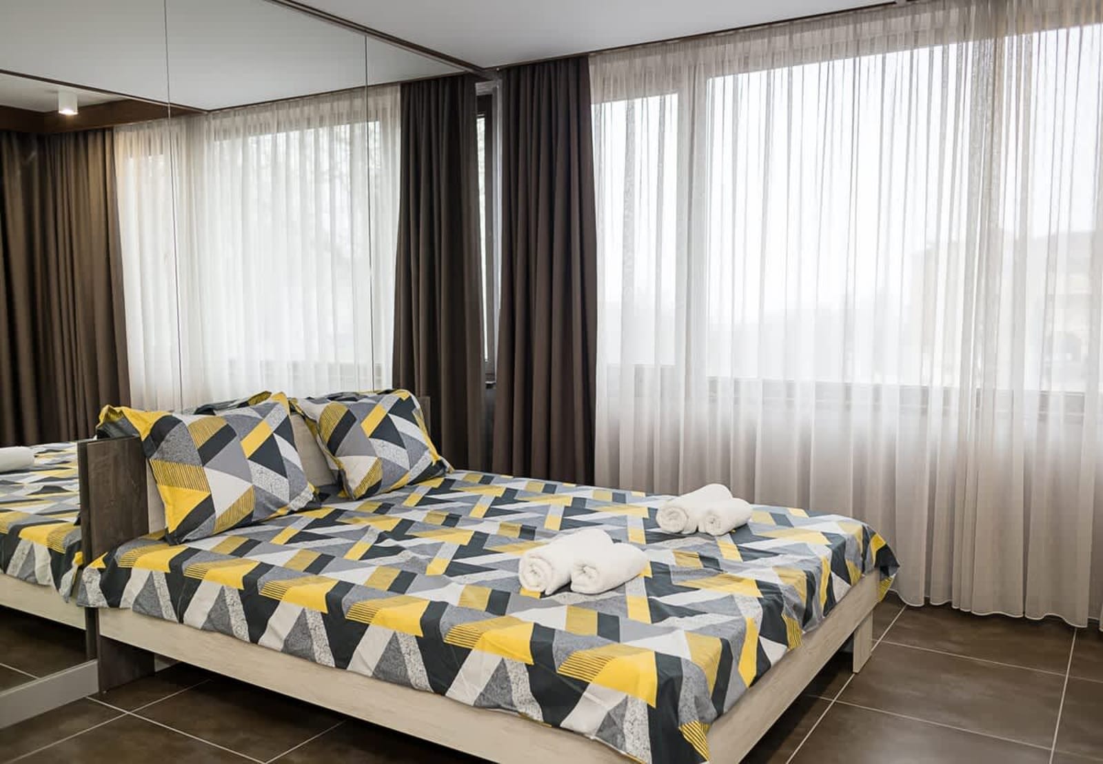 Modern Elegance in Varna – Spacious Studio - Photo 6