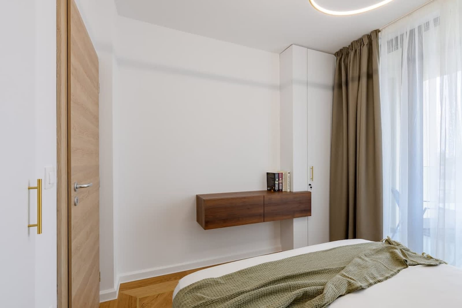 1BD Modern Serenity in Azur Delux Complex - Photo 16