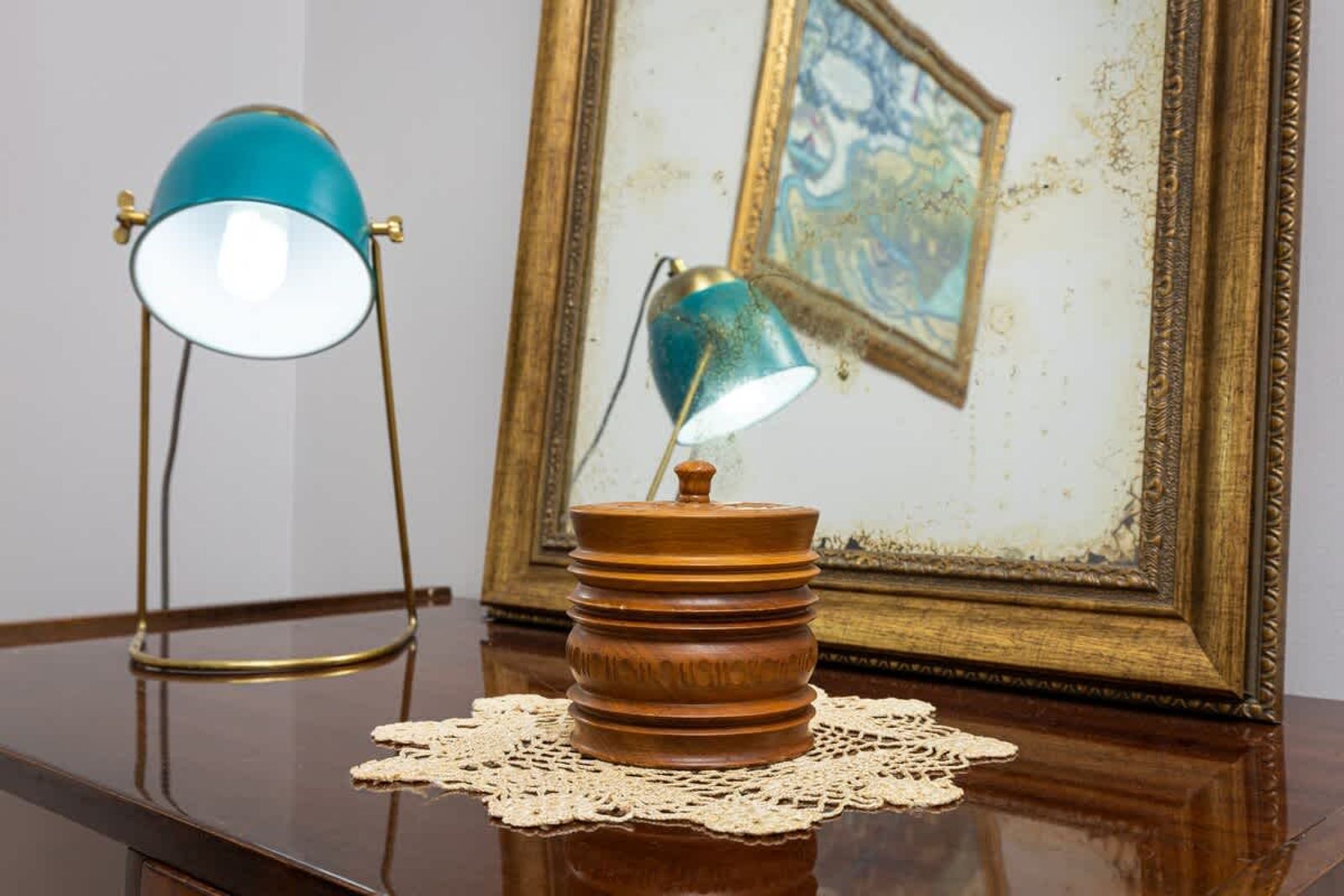 The Old Town Vintage 2-Bedroom Jewel - Photo 21