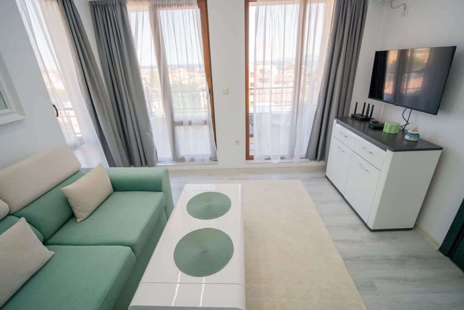 Modern Seaview Central Apartment in Sarafovo - Photo 6