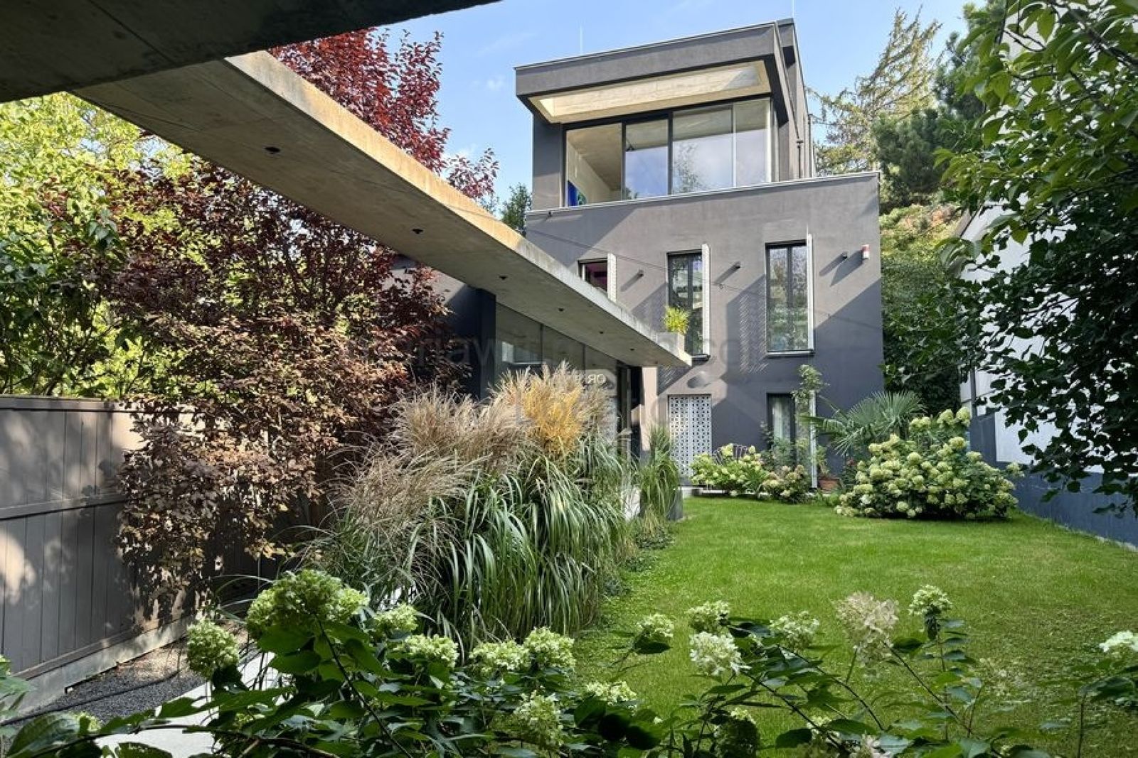 Location 271 - Photo 31