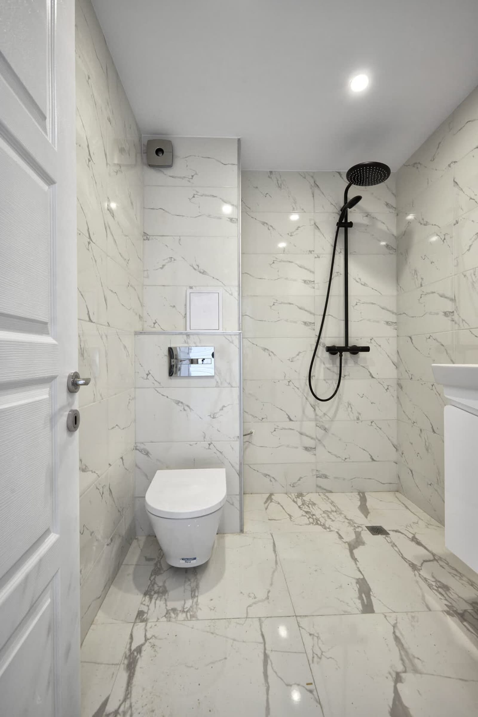 Sunny Seaside Retreat: 2BD Apartment in Nesebar - Photo 15