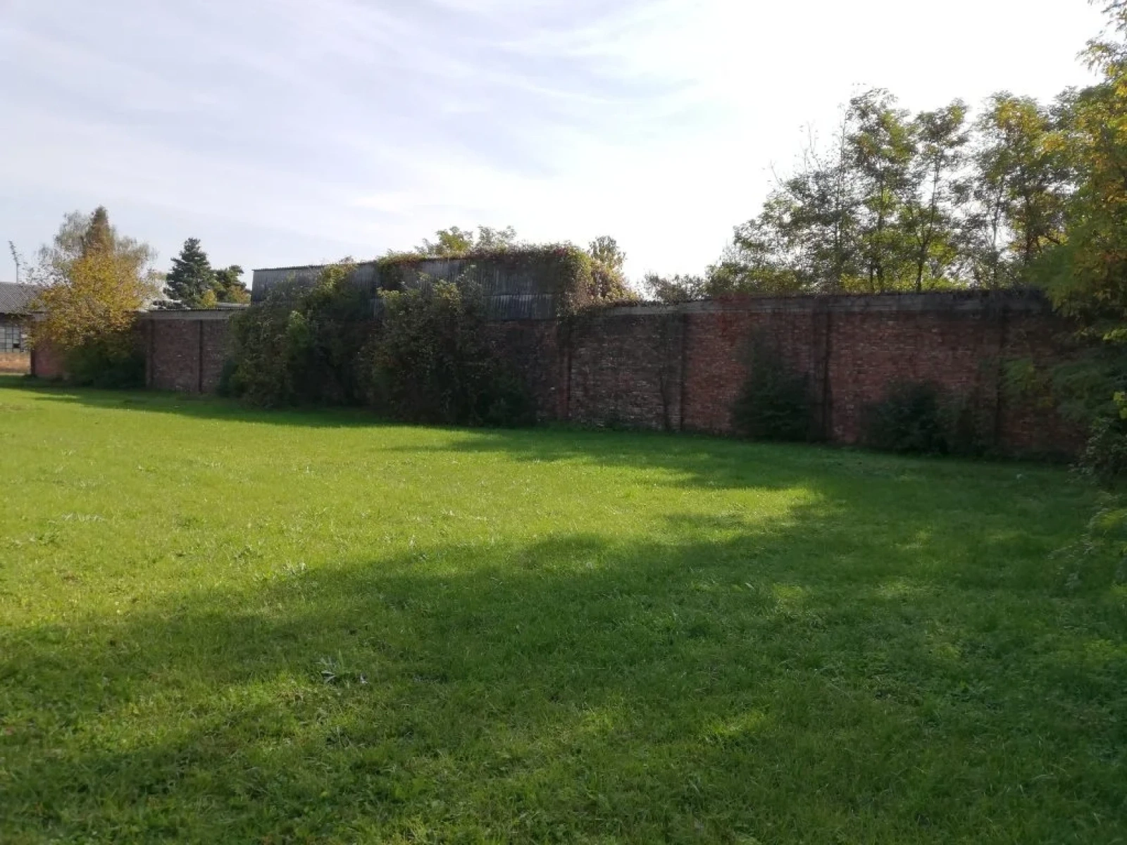 Beautiful Abandoned Factory - Photo 25