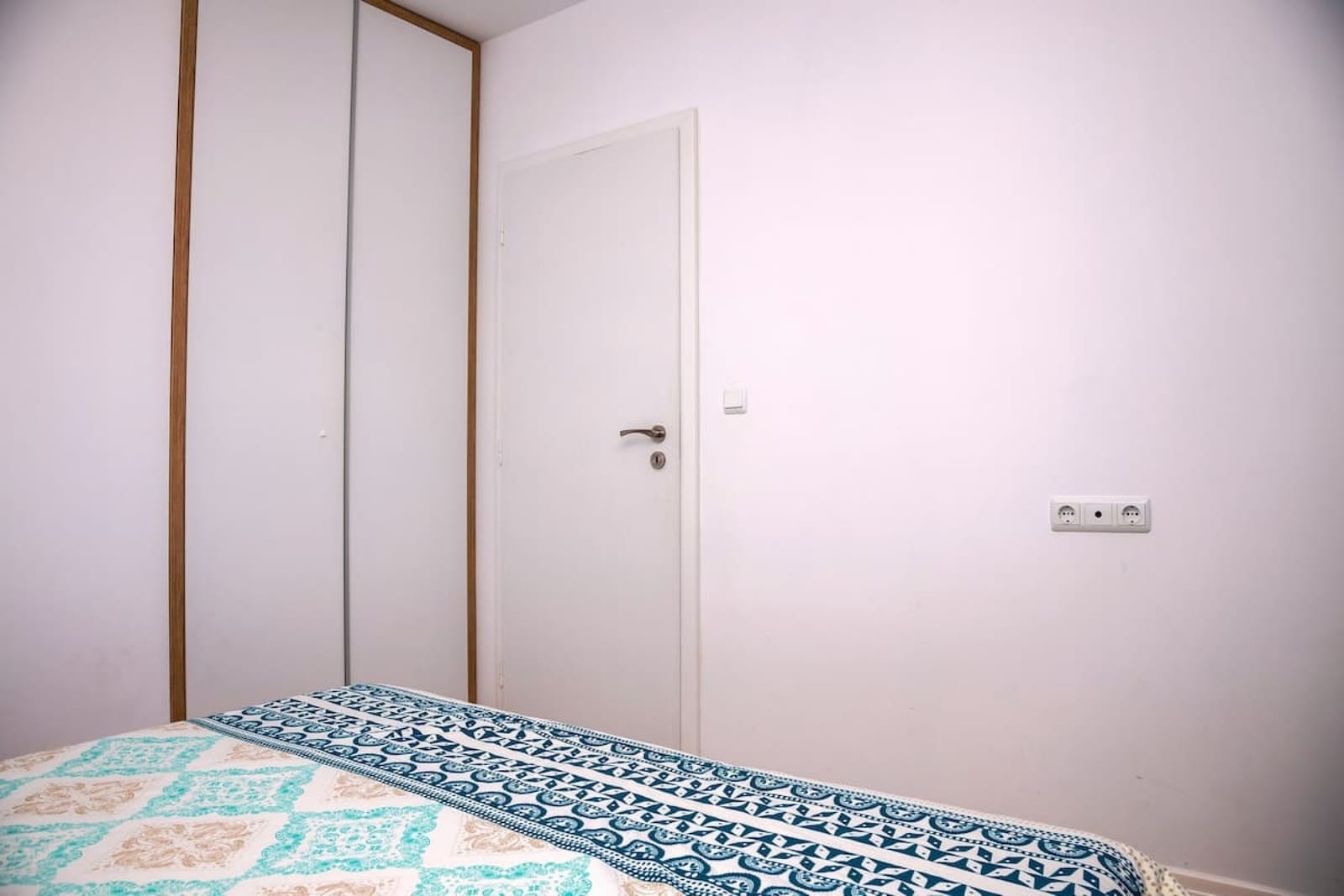 Green Life One-Bedroom Apartment with Sea View - Photo 20