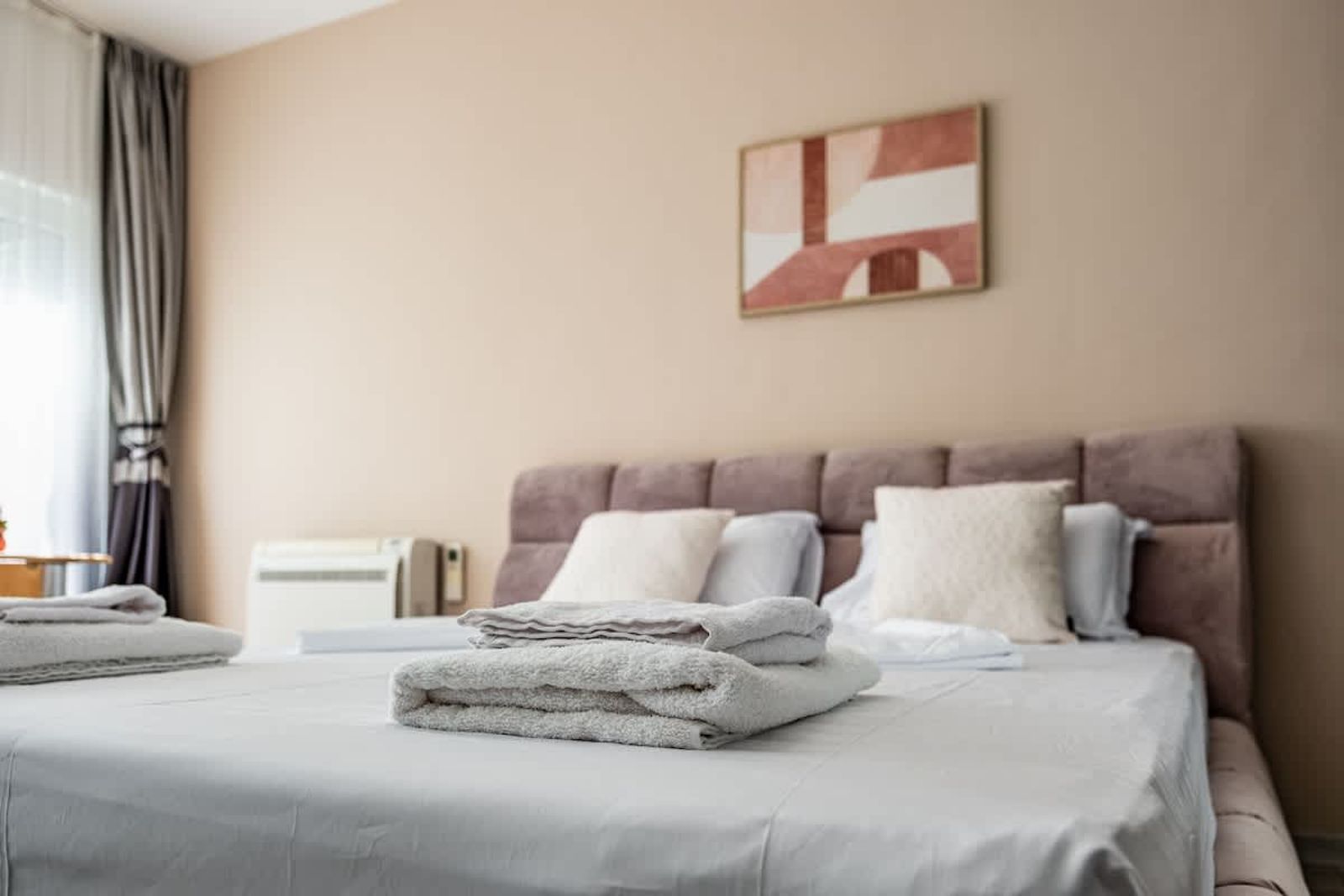 Black Sea Spacious 3BR Apartment - Photo 13