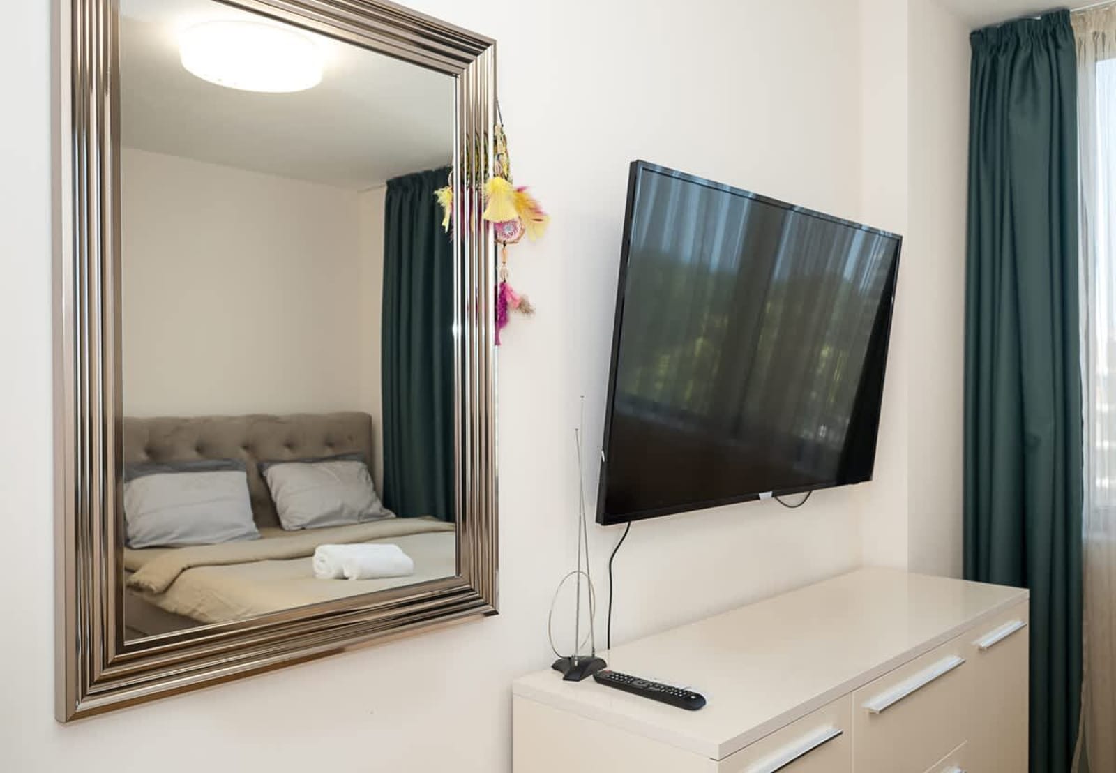 Stylish City Living by the Sea - 2BR Flat in Varna - Photo 28