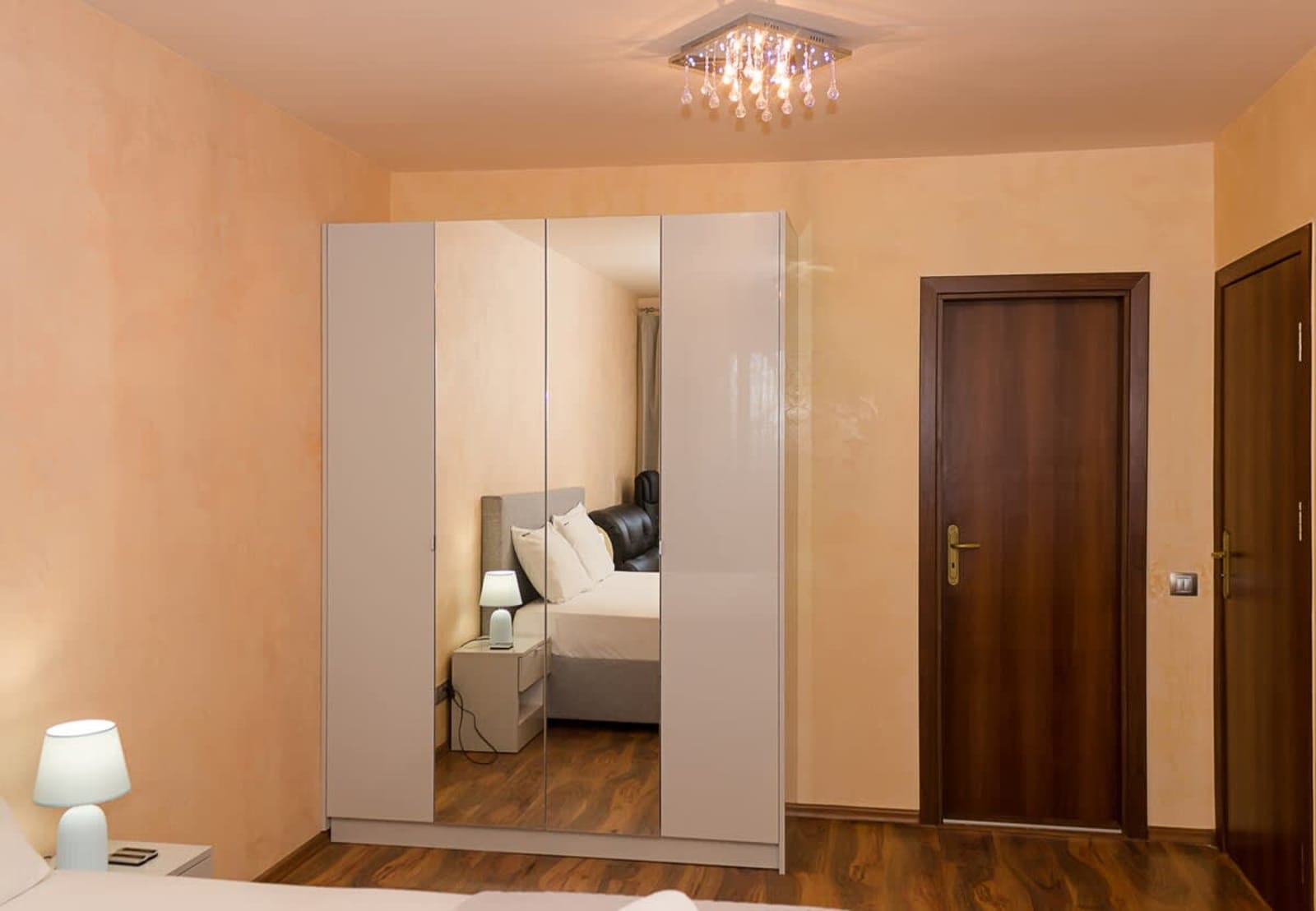 Varna Gem: 2BD Flat with Sunny Balcony - Photo 26