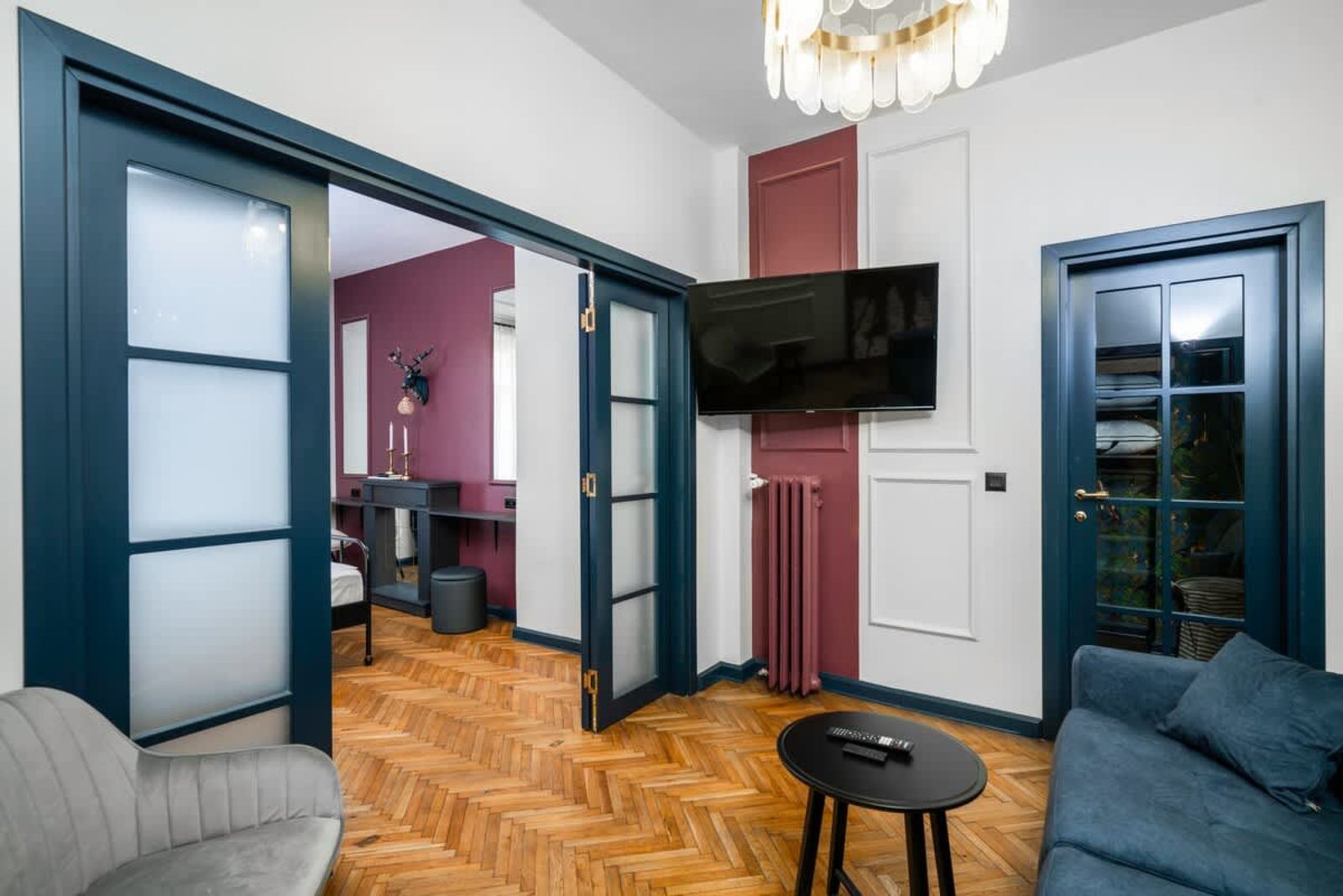 Royal Retreat - Your central designer spot - Photo 2