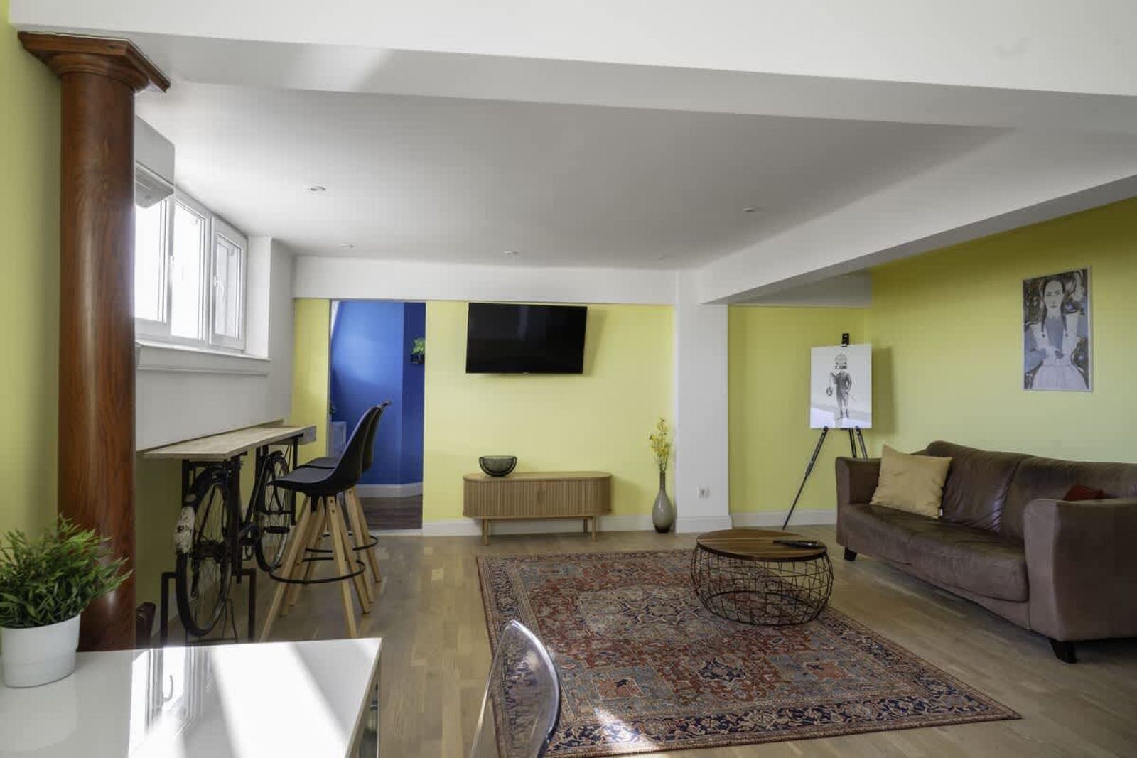 Best Views from Top Central Cozy 1-Bedroom Flat - Photo 7