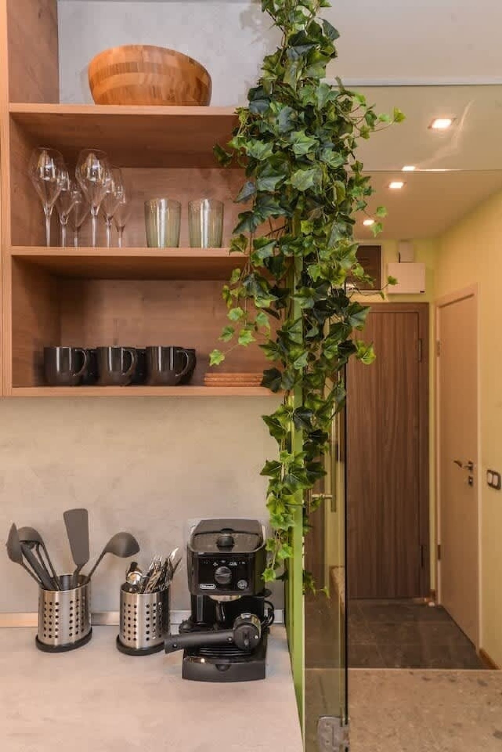 Cozy Jungle Oasis 1BD Apartment in Sofia Center - Photo 14