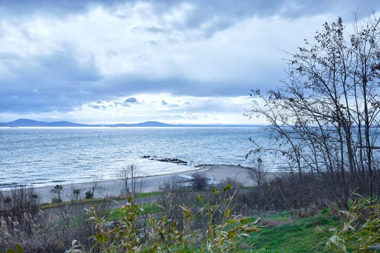 Studio in Sarafovo with Private Parking Spot - Photo 12