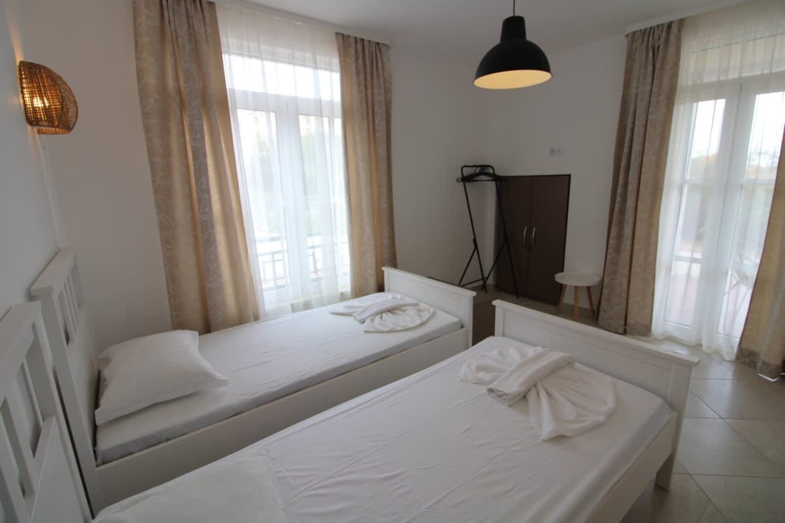 Cozy 2 bedroom apartment in Flores Garden - Photo 17